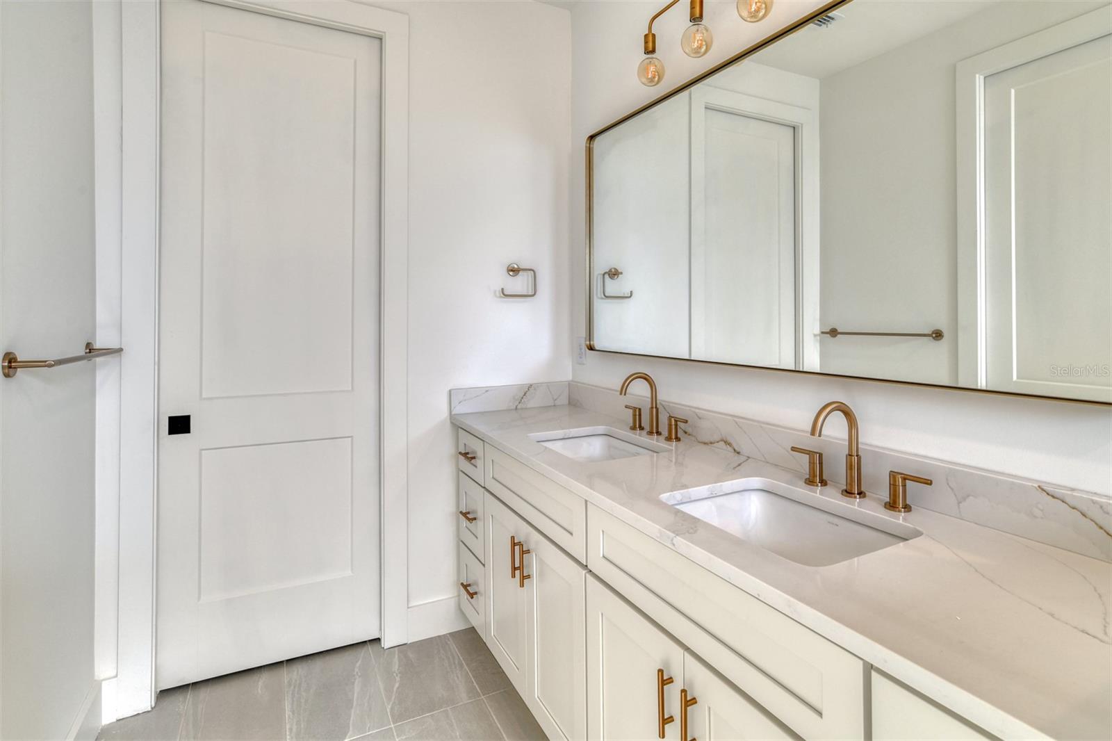 RS GARNETT SUB - Residential