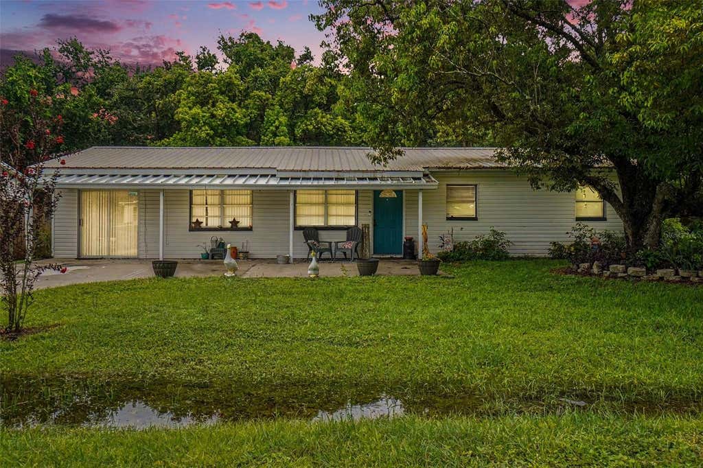 Photo of 3040 Strawberry Lane, Lakeland, FL 33801 (MLS # TB8534729)