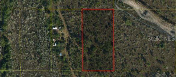 SELLER FINANCING AVAILABLE! Discover Your Florida Dream Land!
Looking for an affordable piece of Florida to call your own? This 1.24-acre parcel in Osceola County, is your perfect blank canvas. Great as an investment! Make your dream of land ownership a reality sooner than you think!
Property Details:
Parcel ID: 25-27-31-0000-3241-001D
Size: 1.24 Acres
GPS Coordinates: 28.1062, -81.17327
Location: Osceola County
Zoning: Residential
Tax District: Osceola
No HOA or deed restrictions
Why You’ll Love This Lot:
Prime location, just minutes from Saint Cloud and Orlando
Important Considerations:
Raw, undeveloped land—no utilities or paved roads
Don't wait—take advantage of this opportunity!