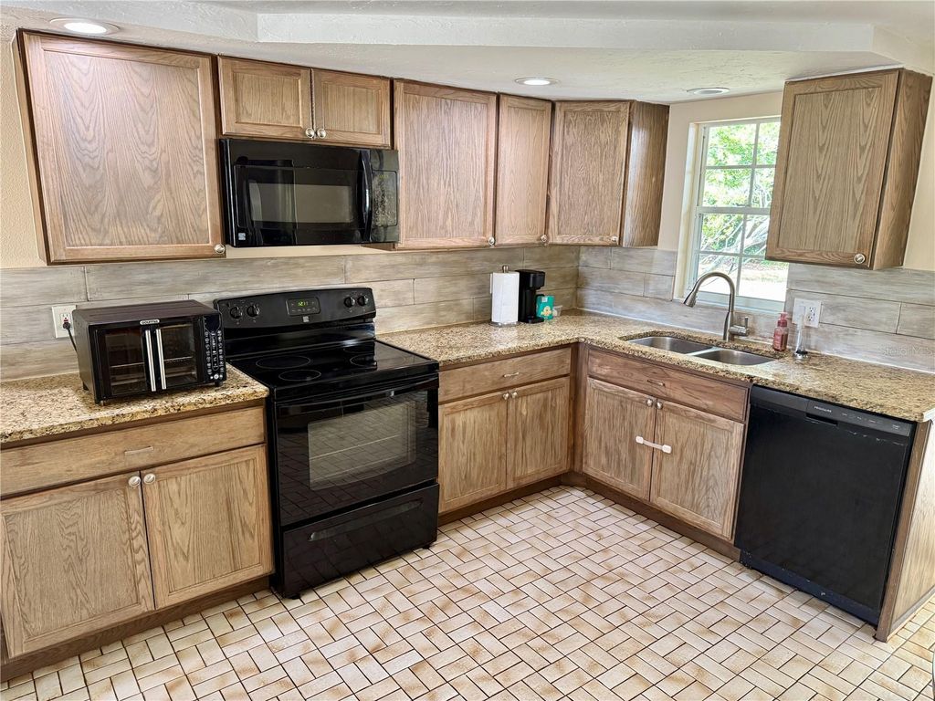 Photo of 3012 Java Plum Avenue, Sarasota, FL 34232 (MLS # C7516983)