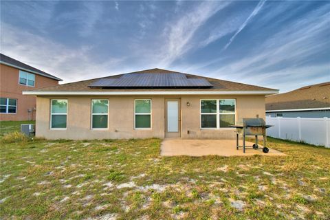 A home in WINTER HAVEN