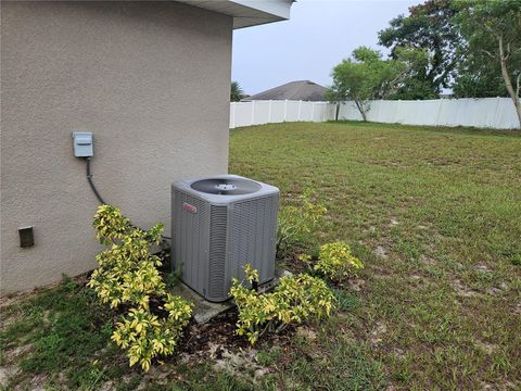 A home in WINTER HAVEN