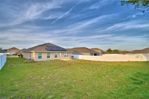 A home in WINTER HAVEN