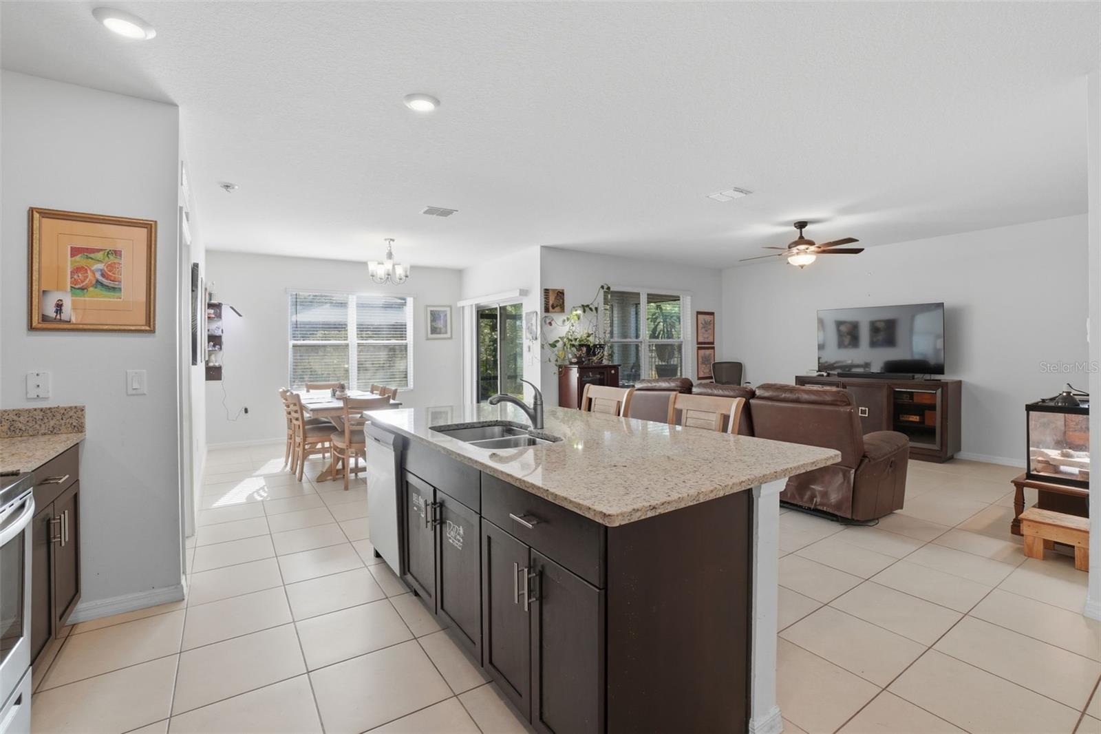 VICTORIA OAKS PH A - Residential