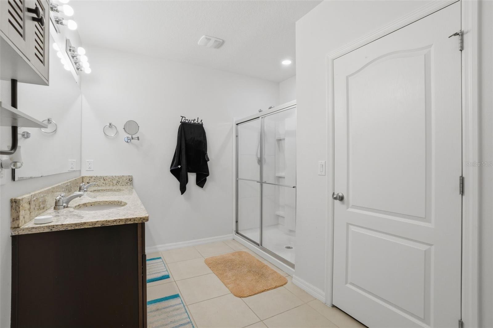 VICTORIA OAKS PH A - Residential