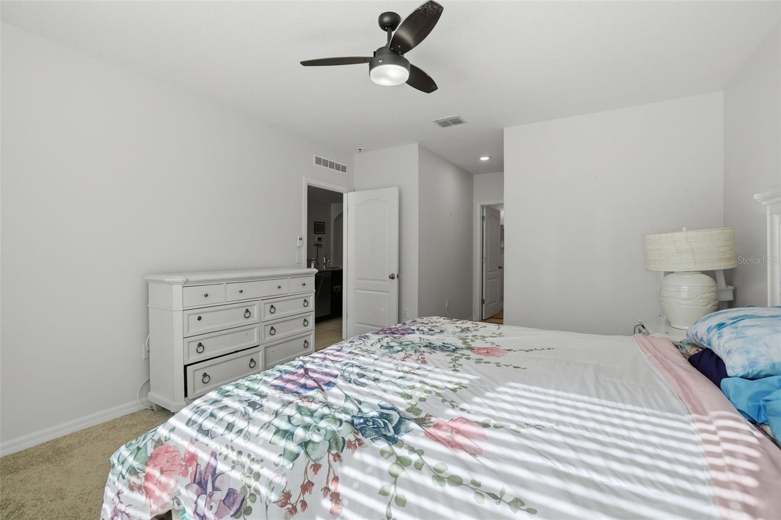 VICTORIA OAKS PH A - Residential