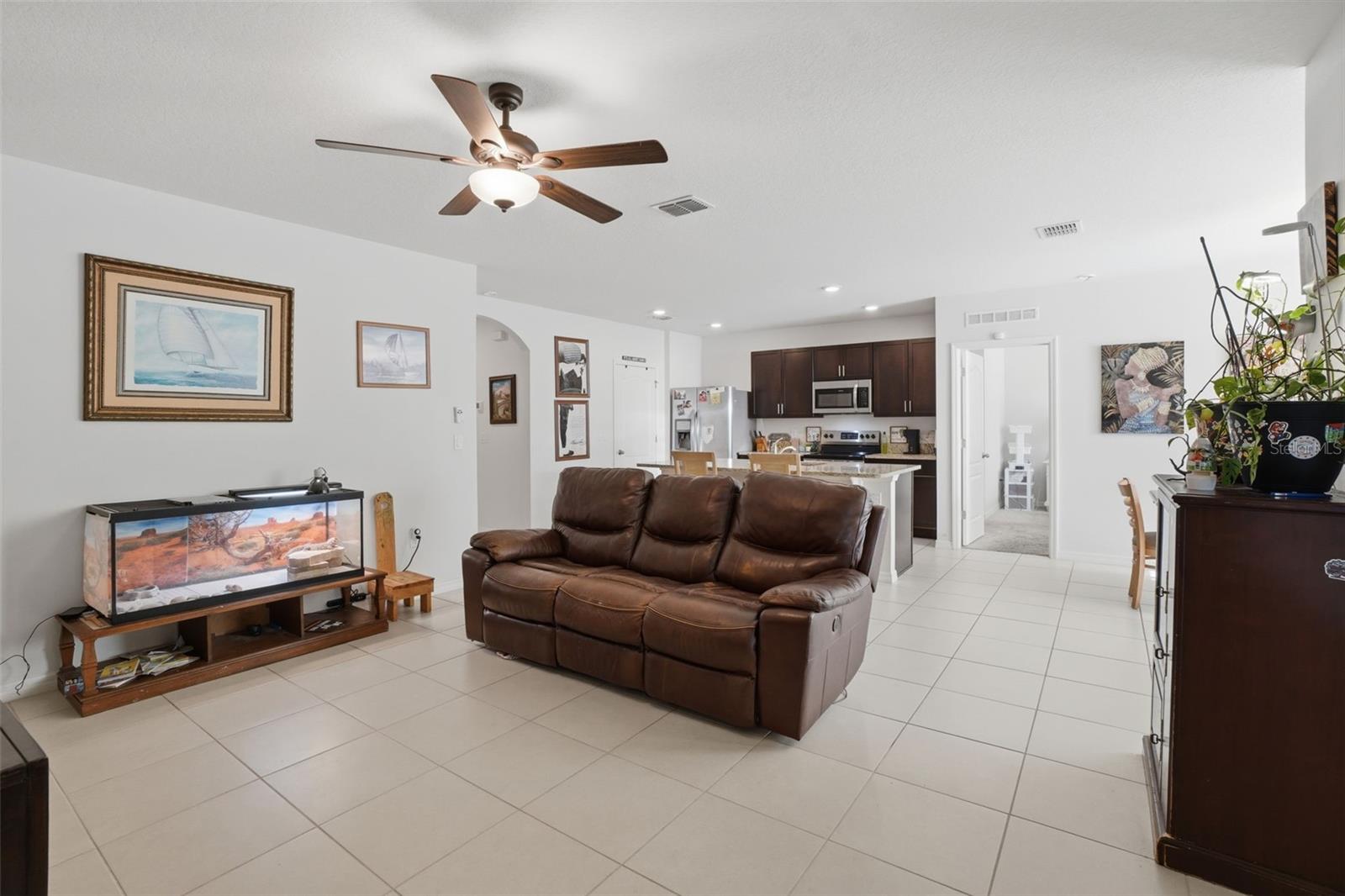 VICTORIA OAKS PH A - Residential