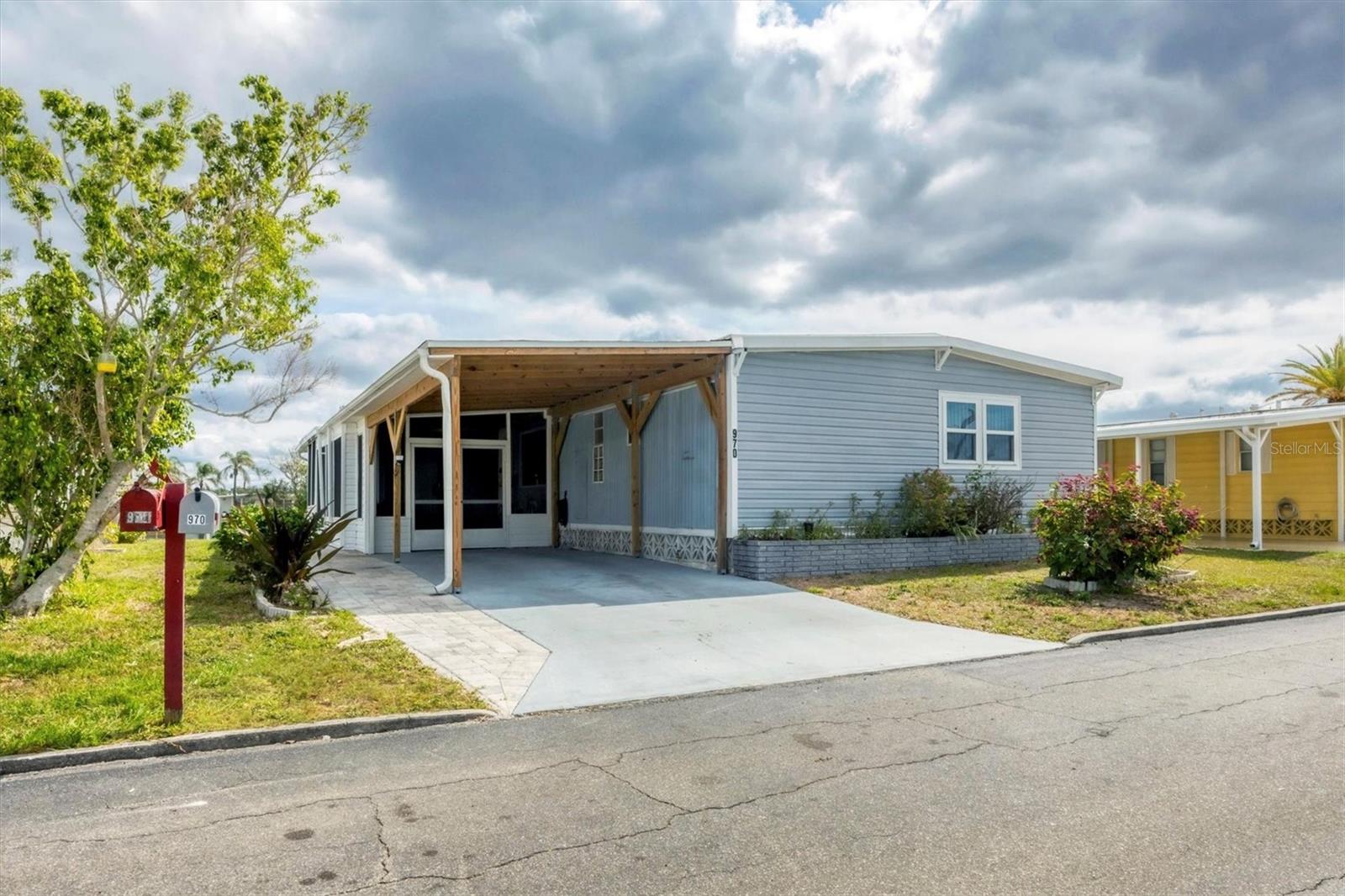 970 JOLANDA CIRCLE