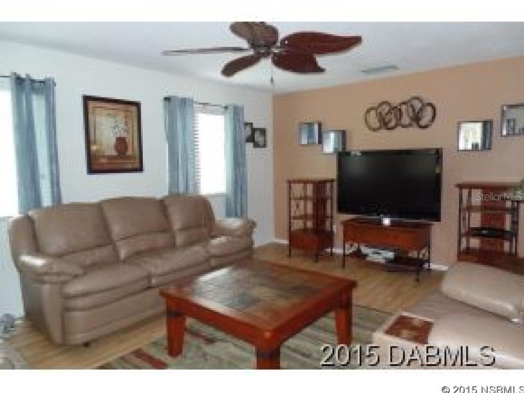 Summer Trees Unit 01 - Residential