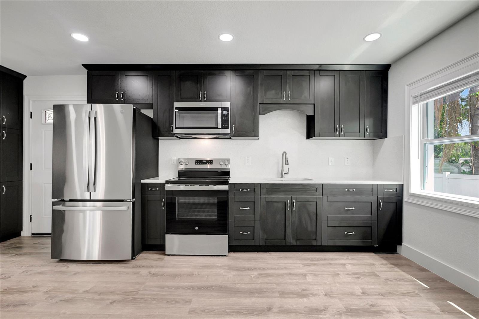 RIVERSIDE FIRST ADD TO WE - Residential