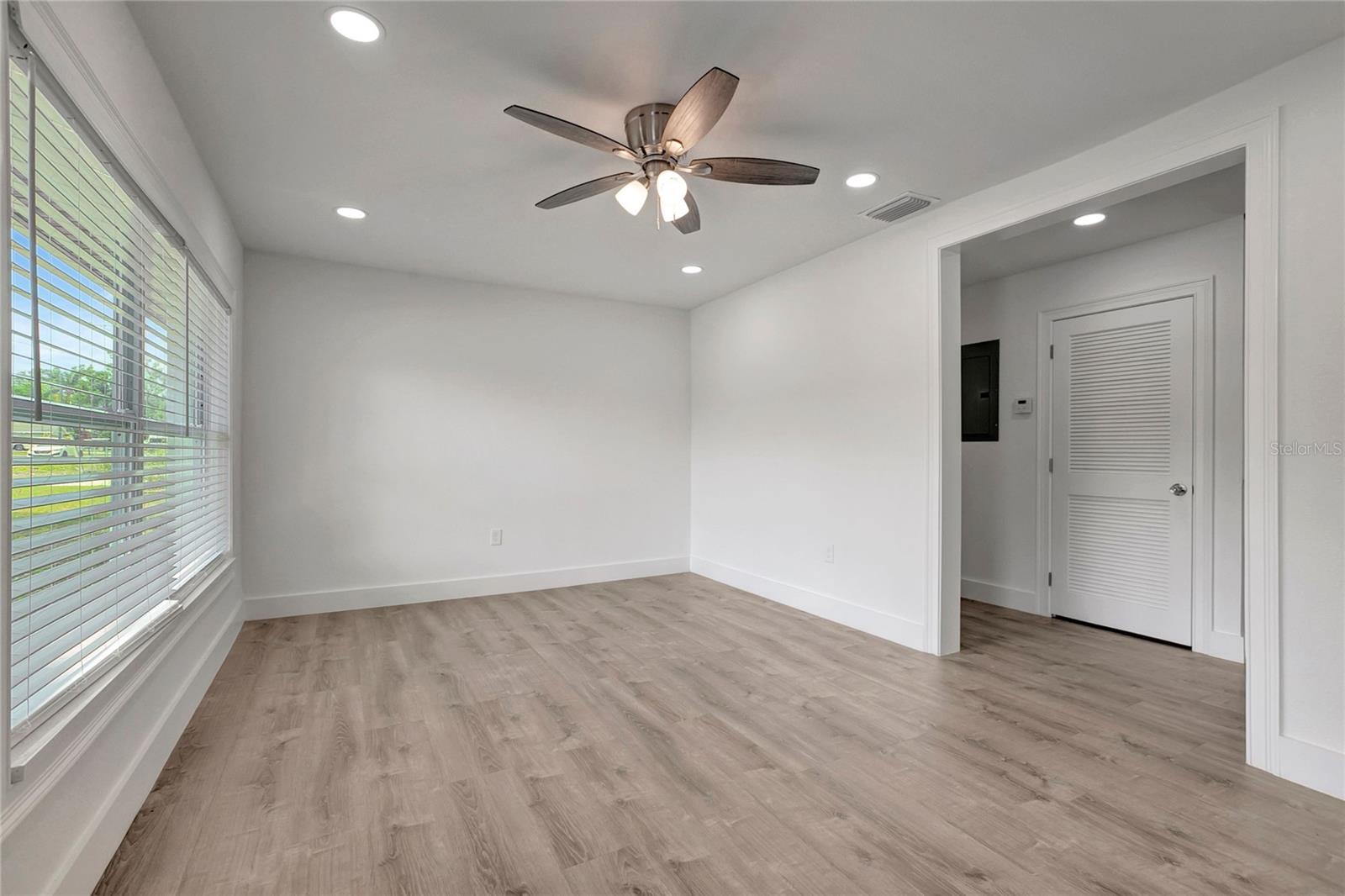 RIVERSIDE FIRST ADD TO WE - Residential