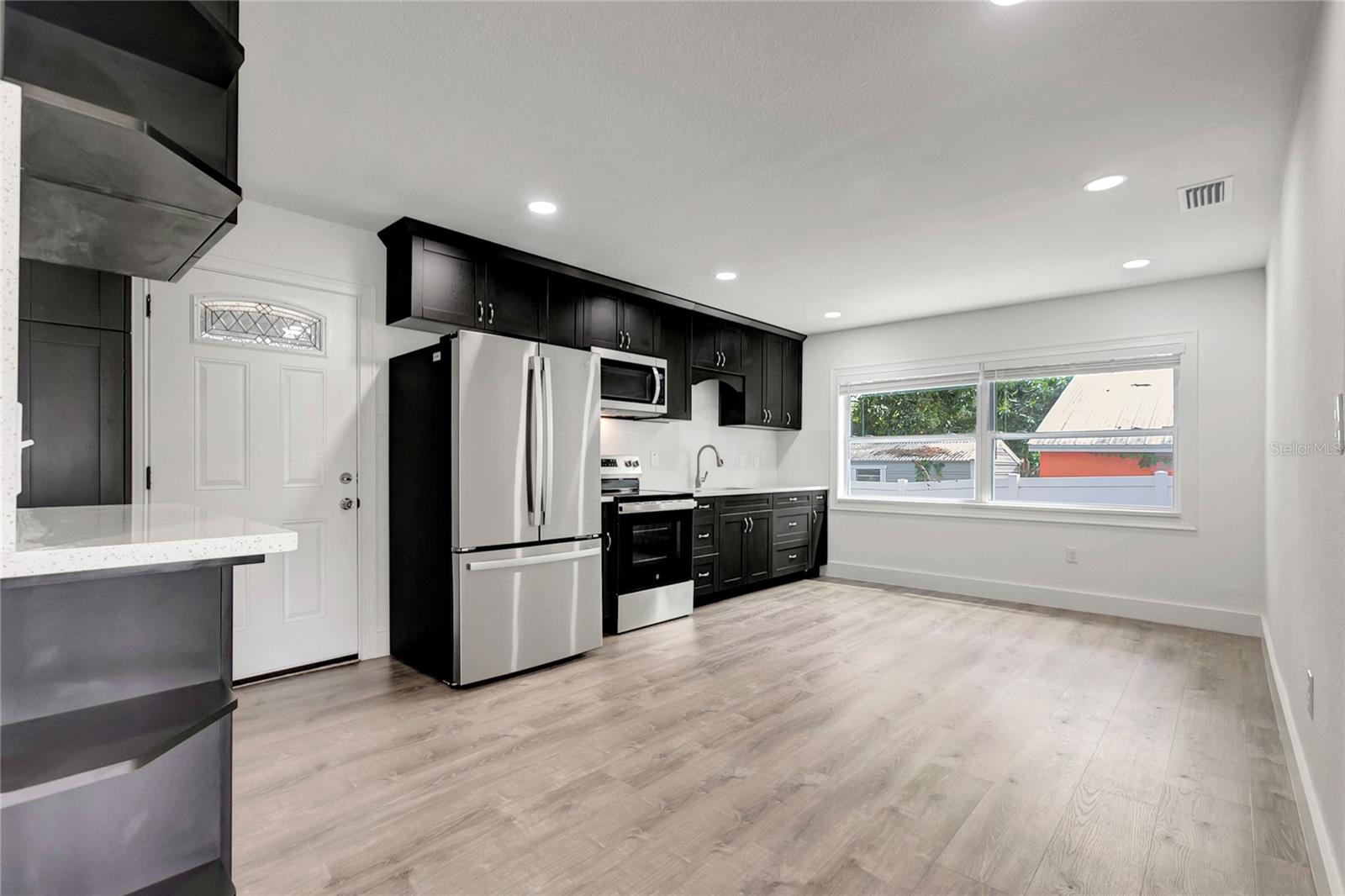 RIVERSIDE FIRST ADD TO WE - Residential