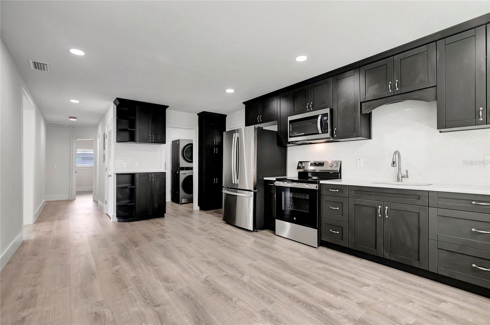 RIVERSIDE FIRST ADD TO WE - Residential