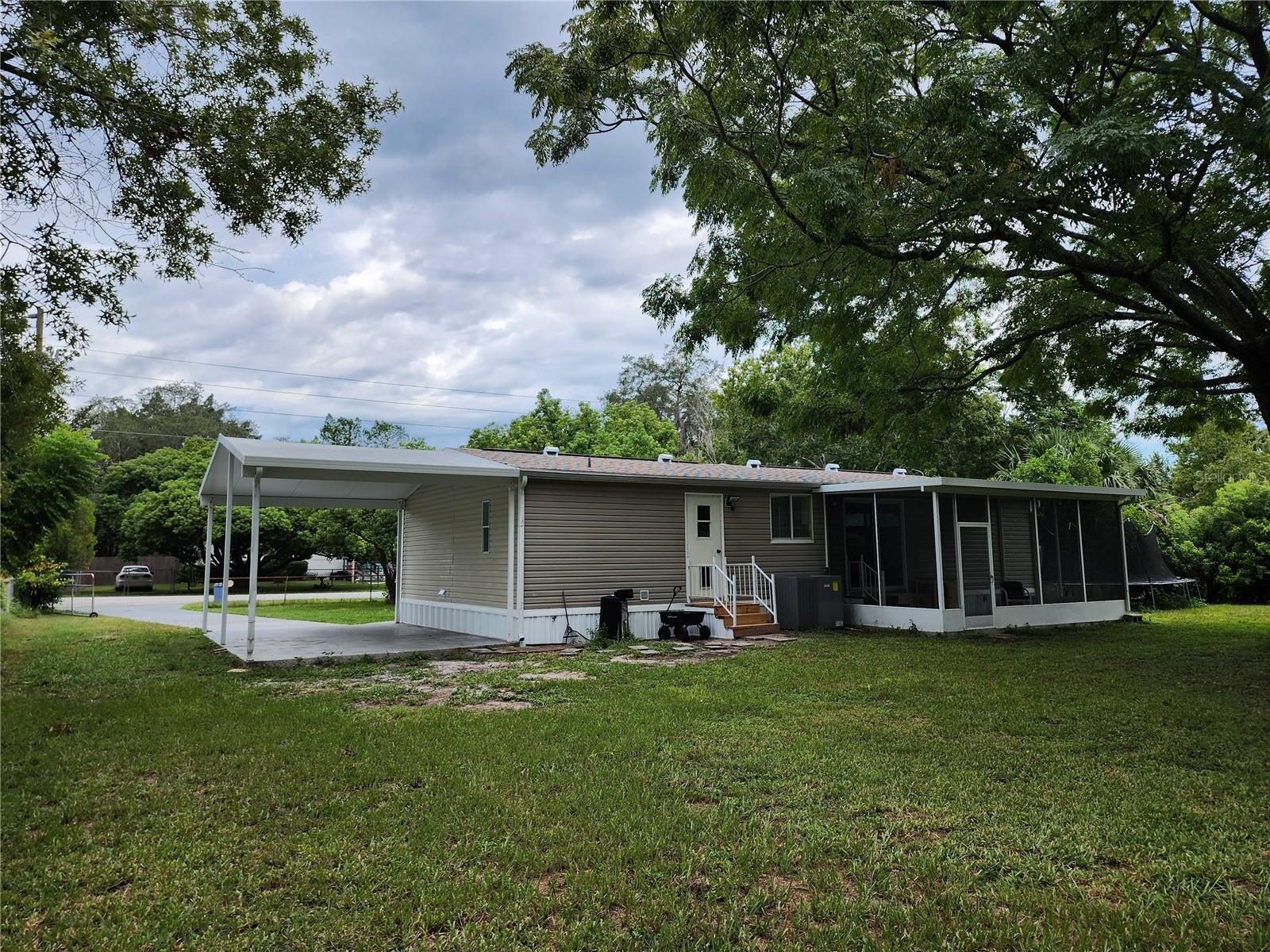 Photo 40 of 42 of 13144 PARKWOOD STREET mobile home