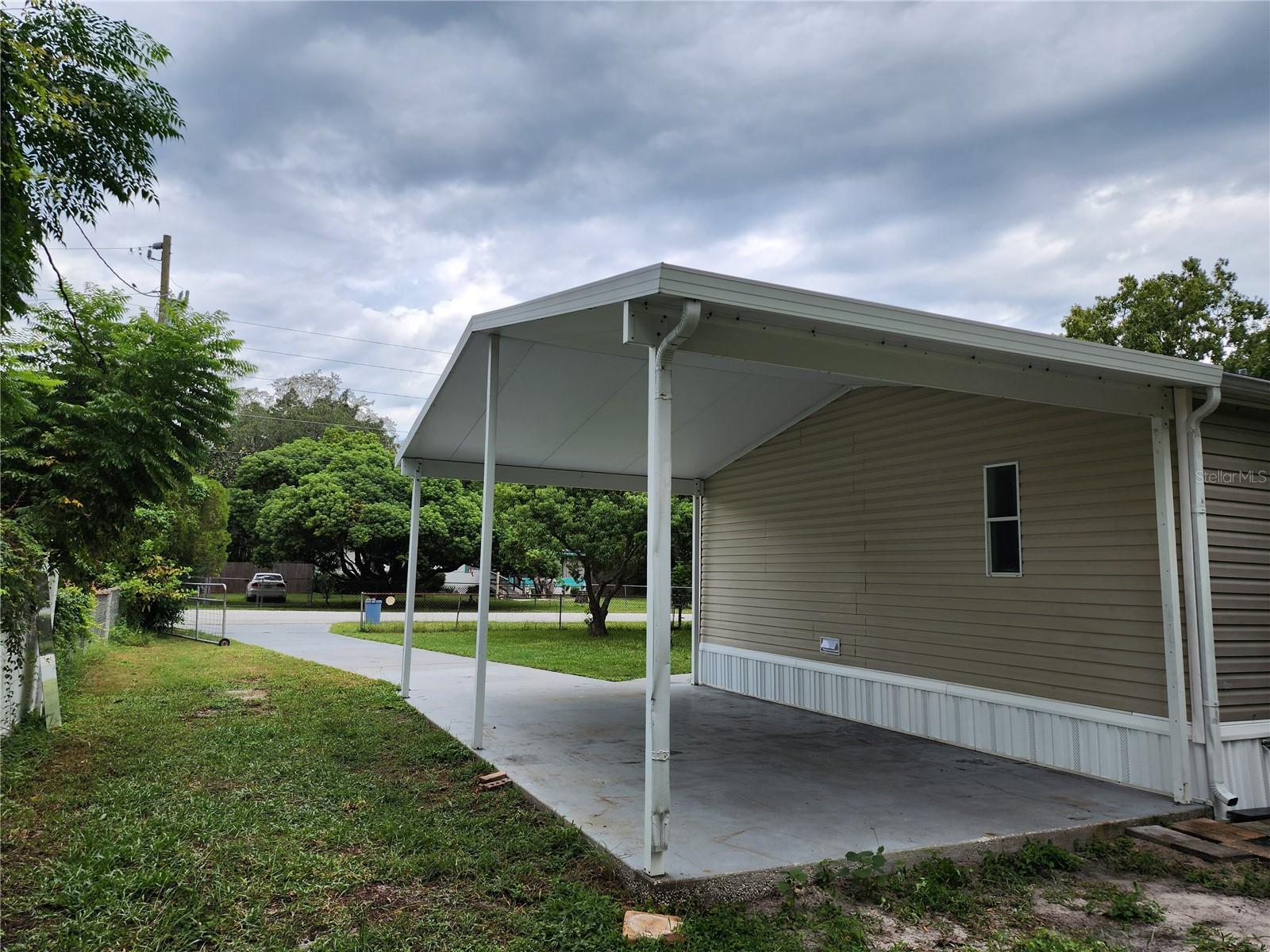 Photo 39 of 42 of 13144 PARKWOOD STREET mobile home