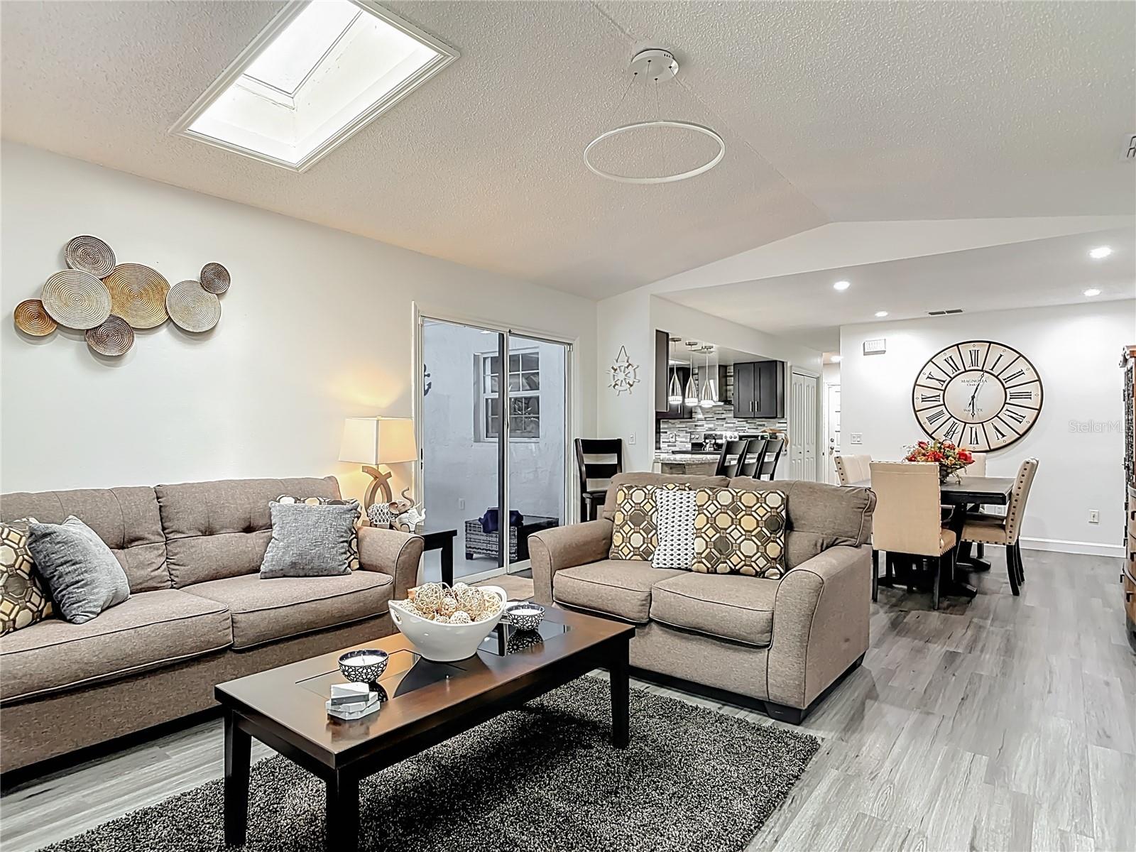 DELTONA LAKES UNIT 11 - Residential