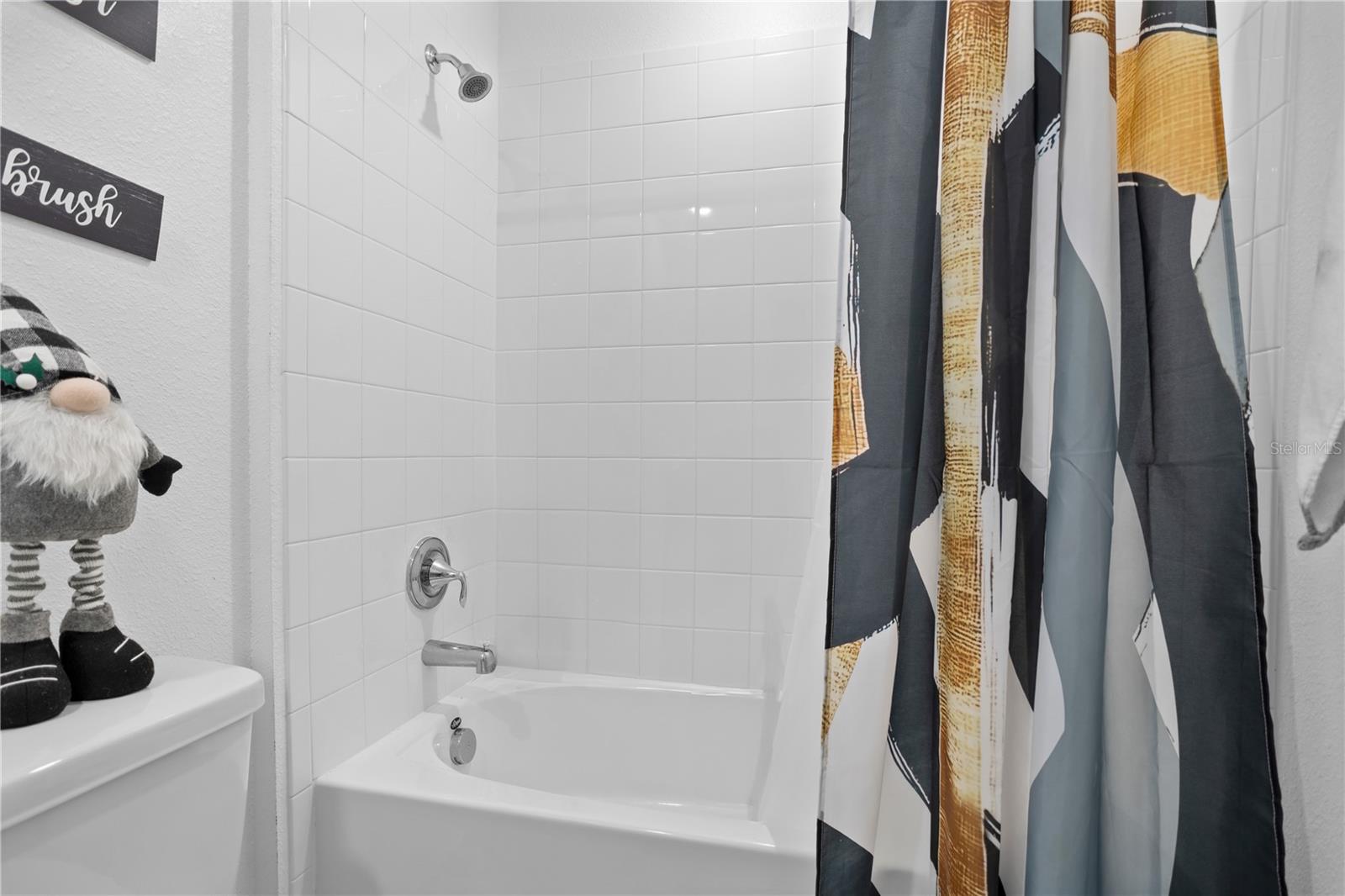 STOREY CREEK - Residential