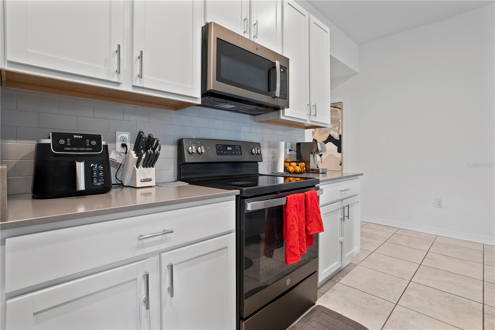 STOREY CREEK - Residential