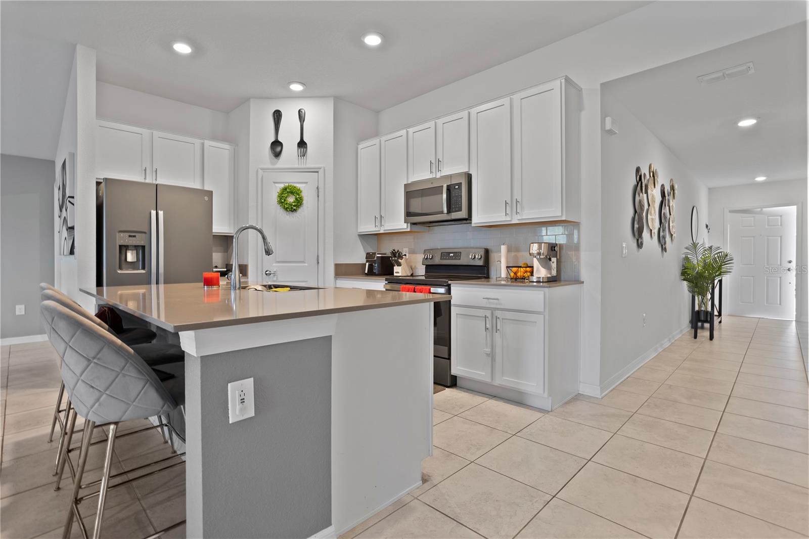 STOREY CREEK - Residential