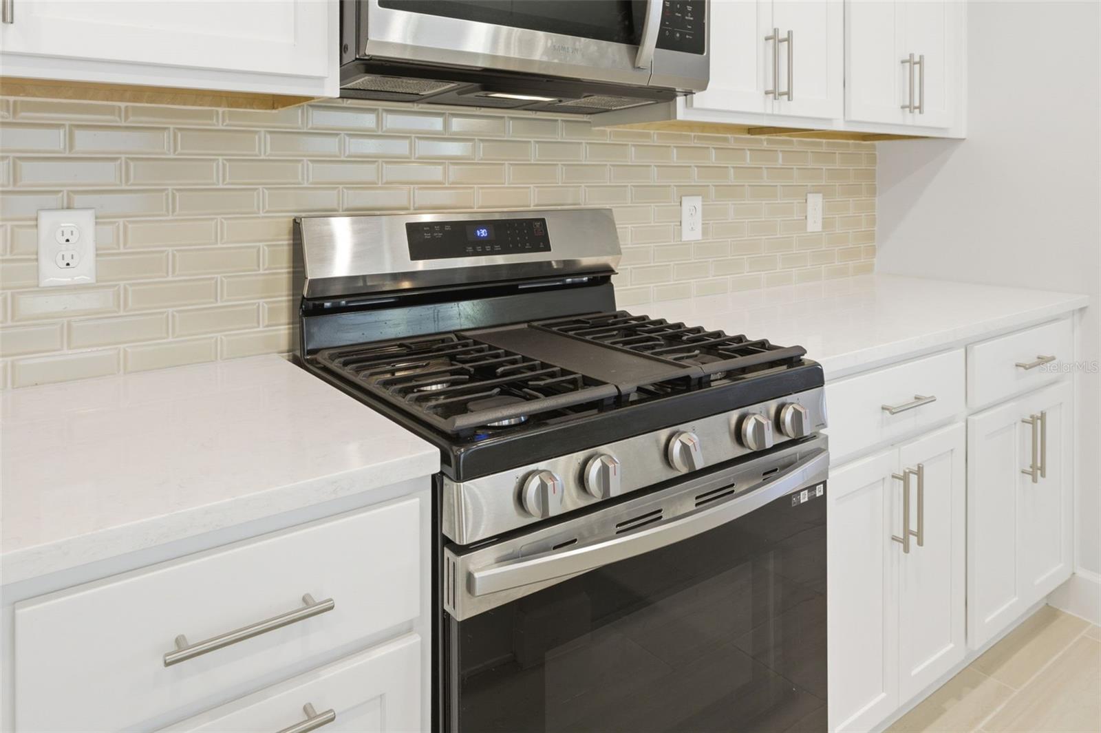 SPRING WALK/THE JUNCTION PH 1 - Residential