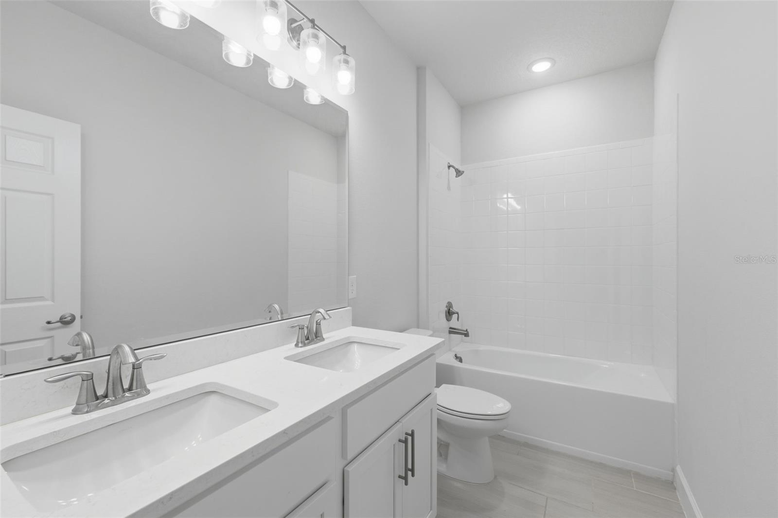 SPRING WALK/THE JUNCTION PH 1 - Residential