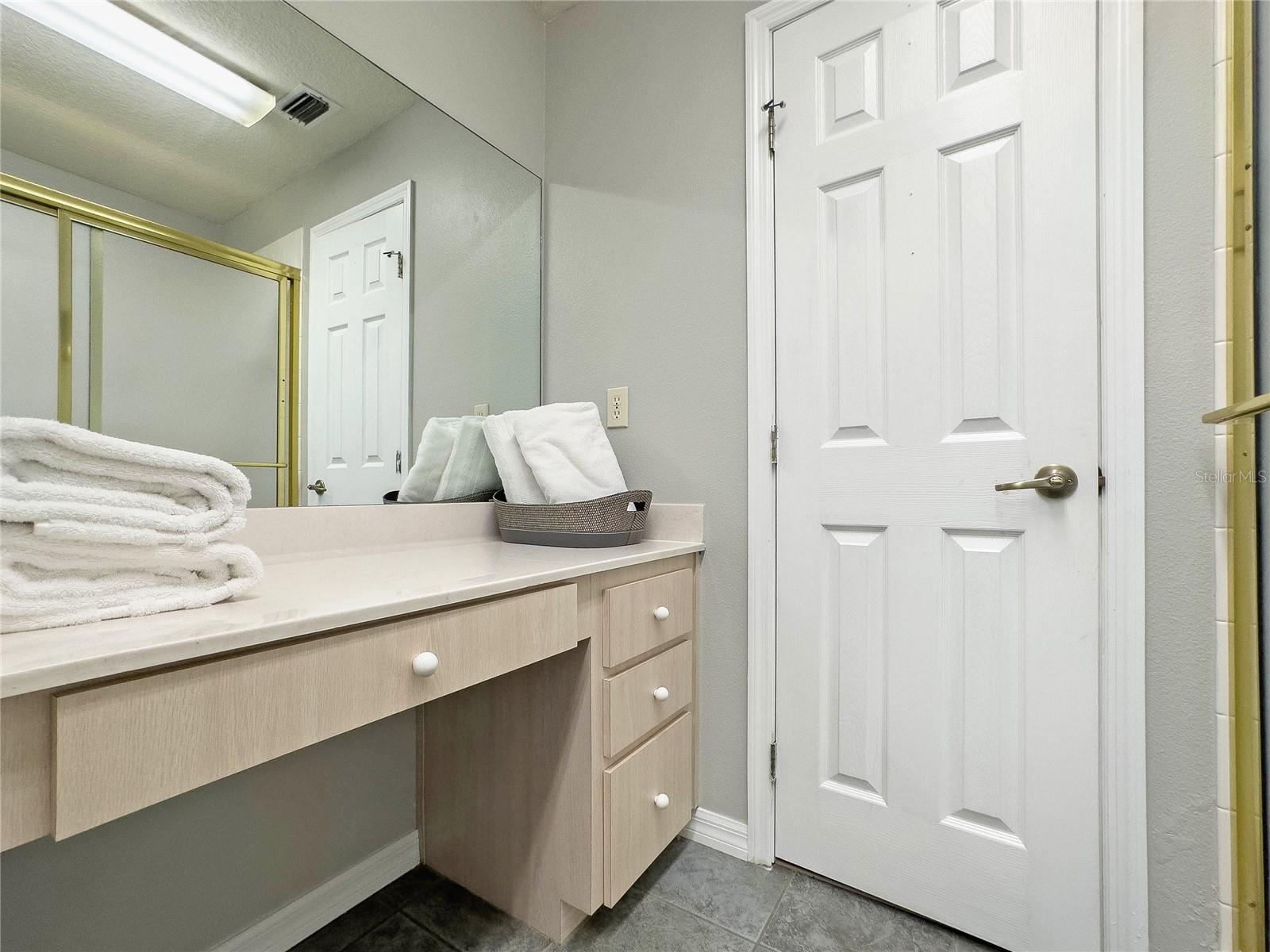 MEADOW WOOD FARMS UN 02 - Residential