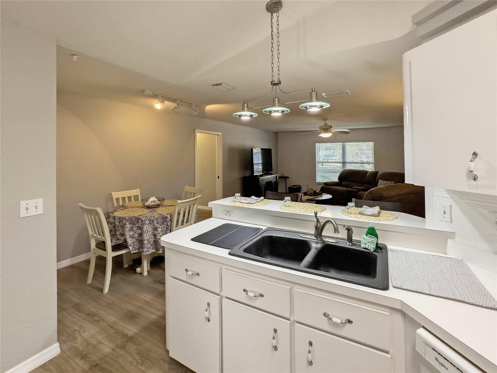 MEADOW WOOD FARMS UN 02 - Residential