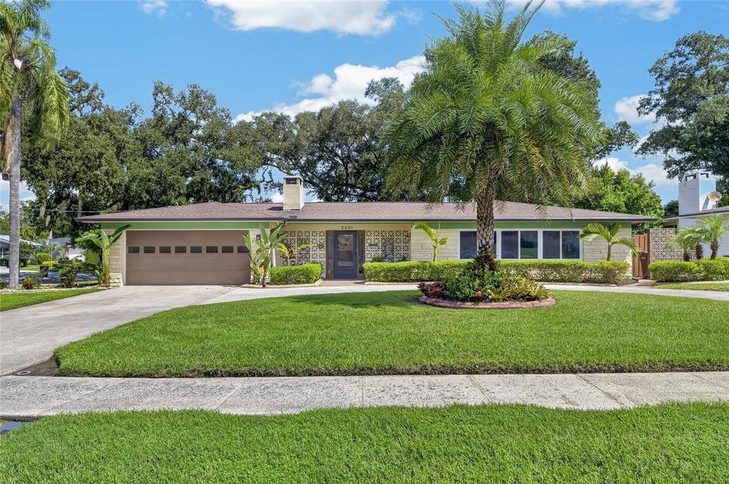 Photo of 506 S Larry Circle, Brandon, FL 33511 (MLS # O6438842)