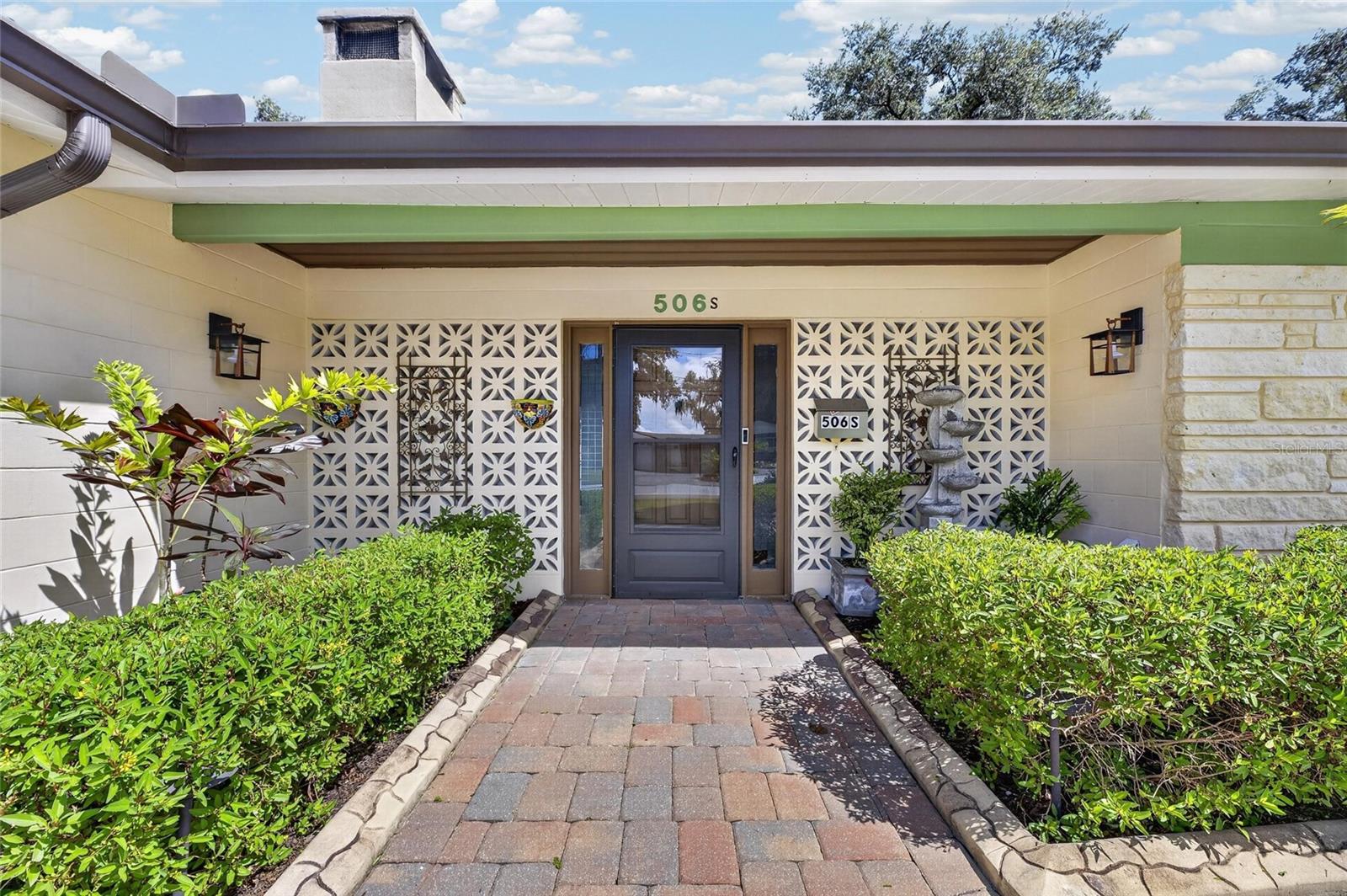 506 S LARRY CIRCLE