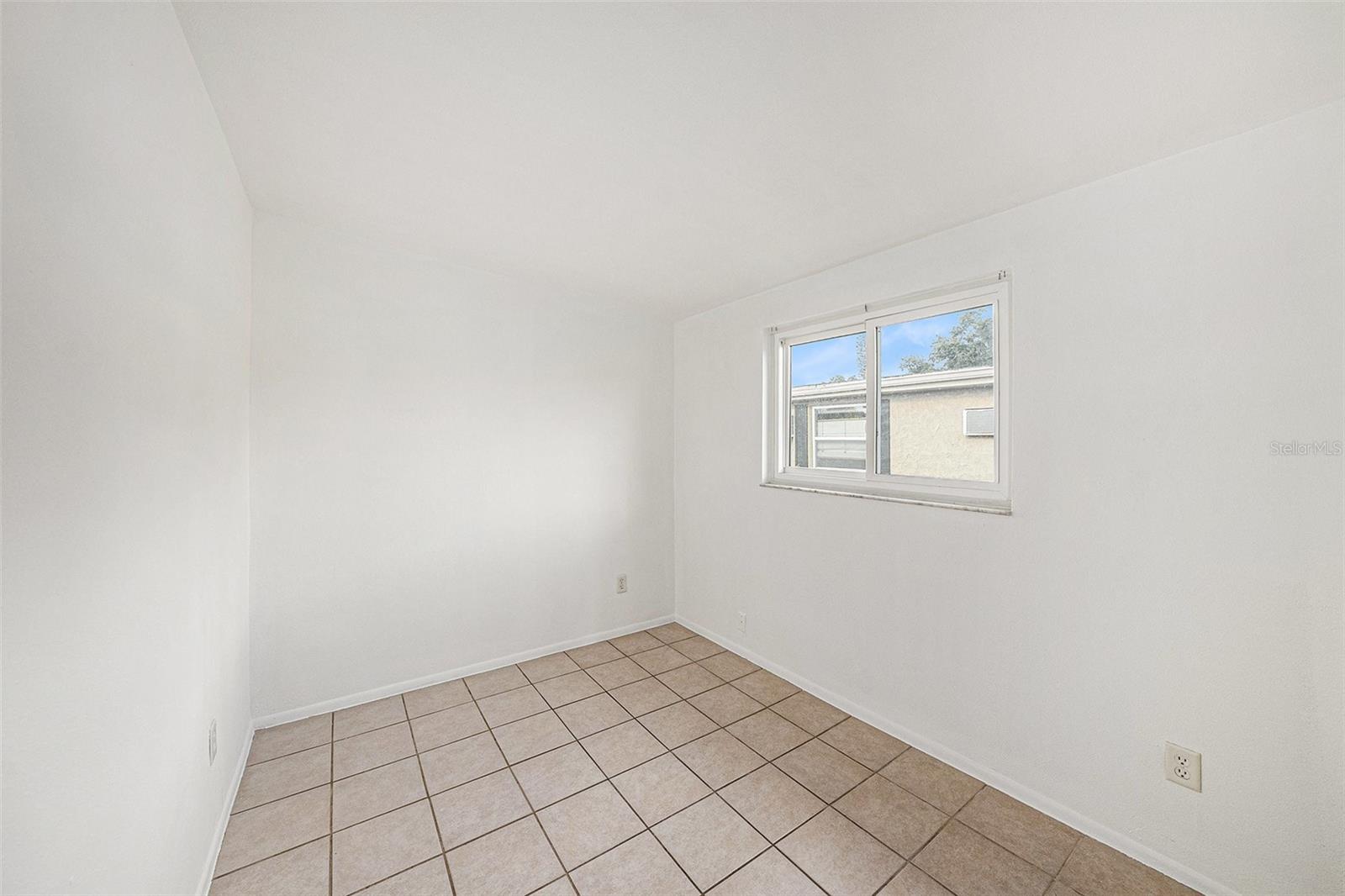 PASADENA GROVE - Residential