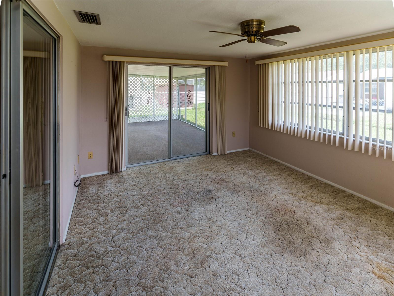 EMBASSY HILLS - Residential