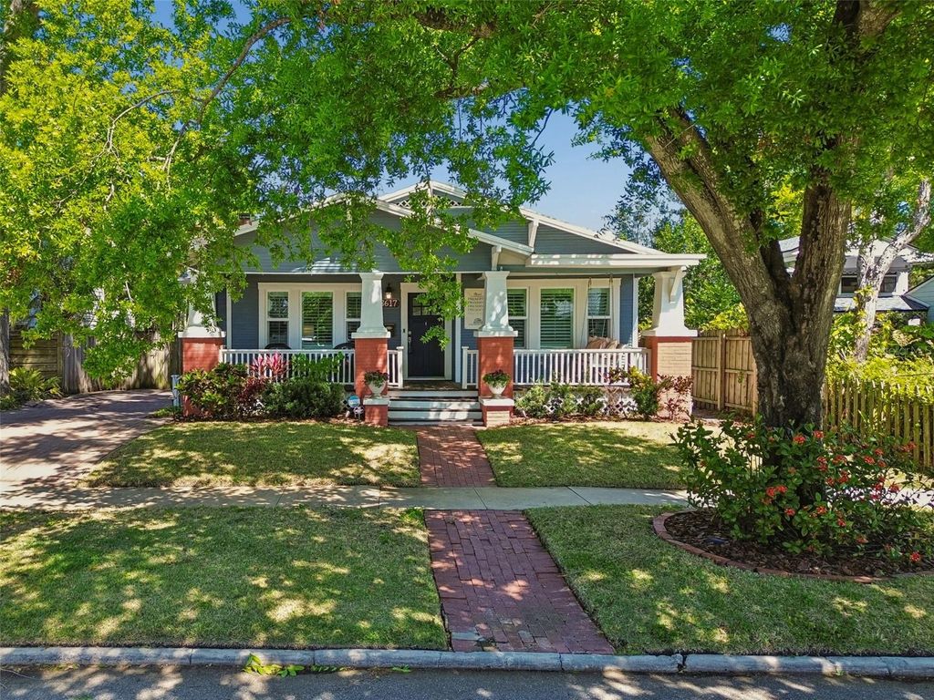 Photo of 3617 W Santiago Street, Tampa, FL 33629 (MLS # TB8486471)