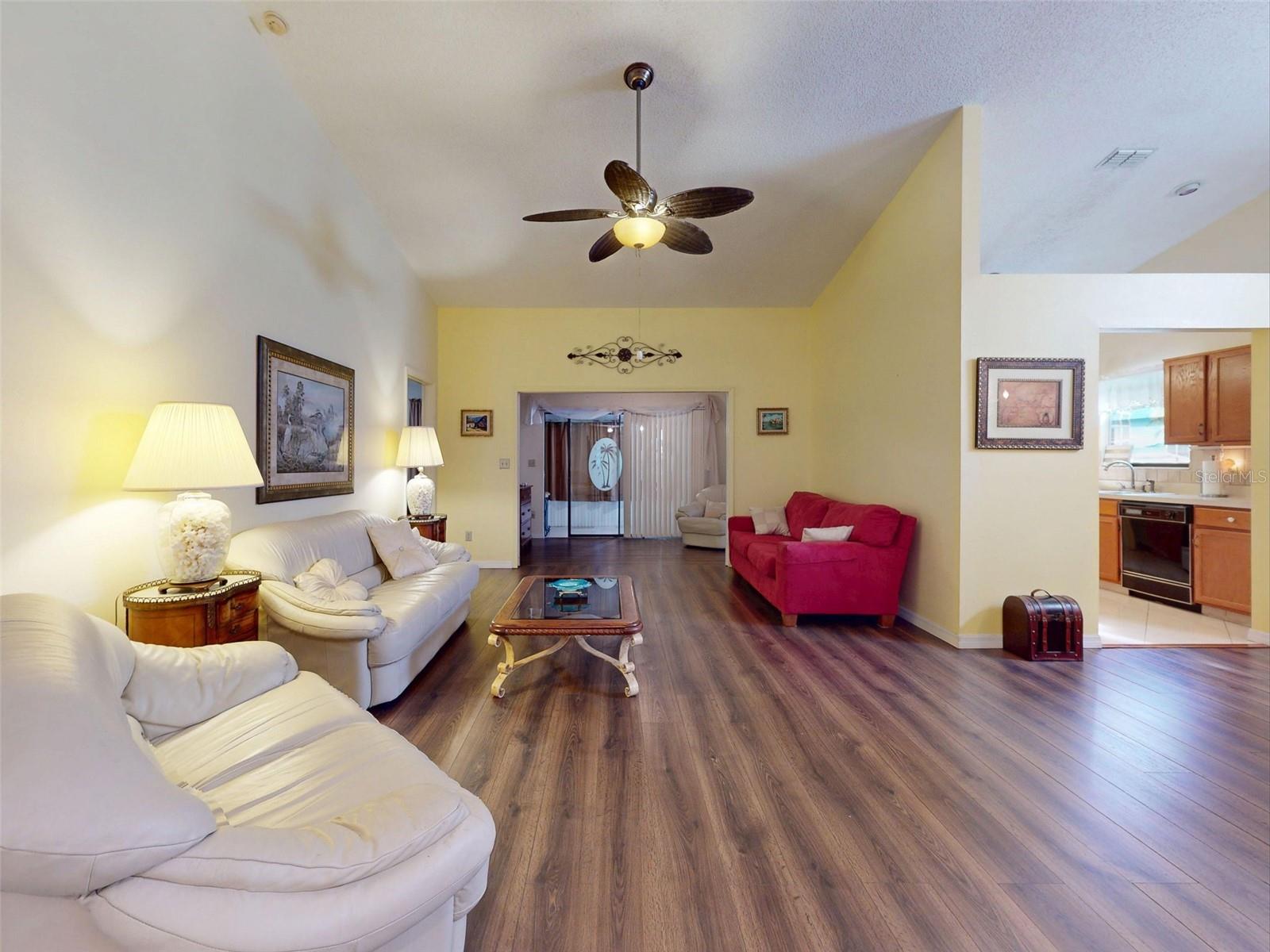 TYMBER TRACE PH 01 - Residential