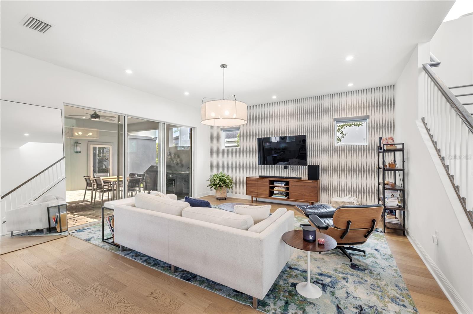 LAUREATE PARK - Residential Lease