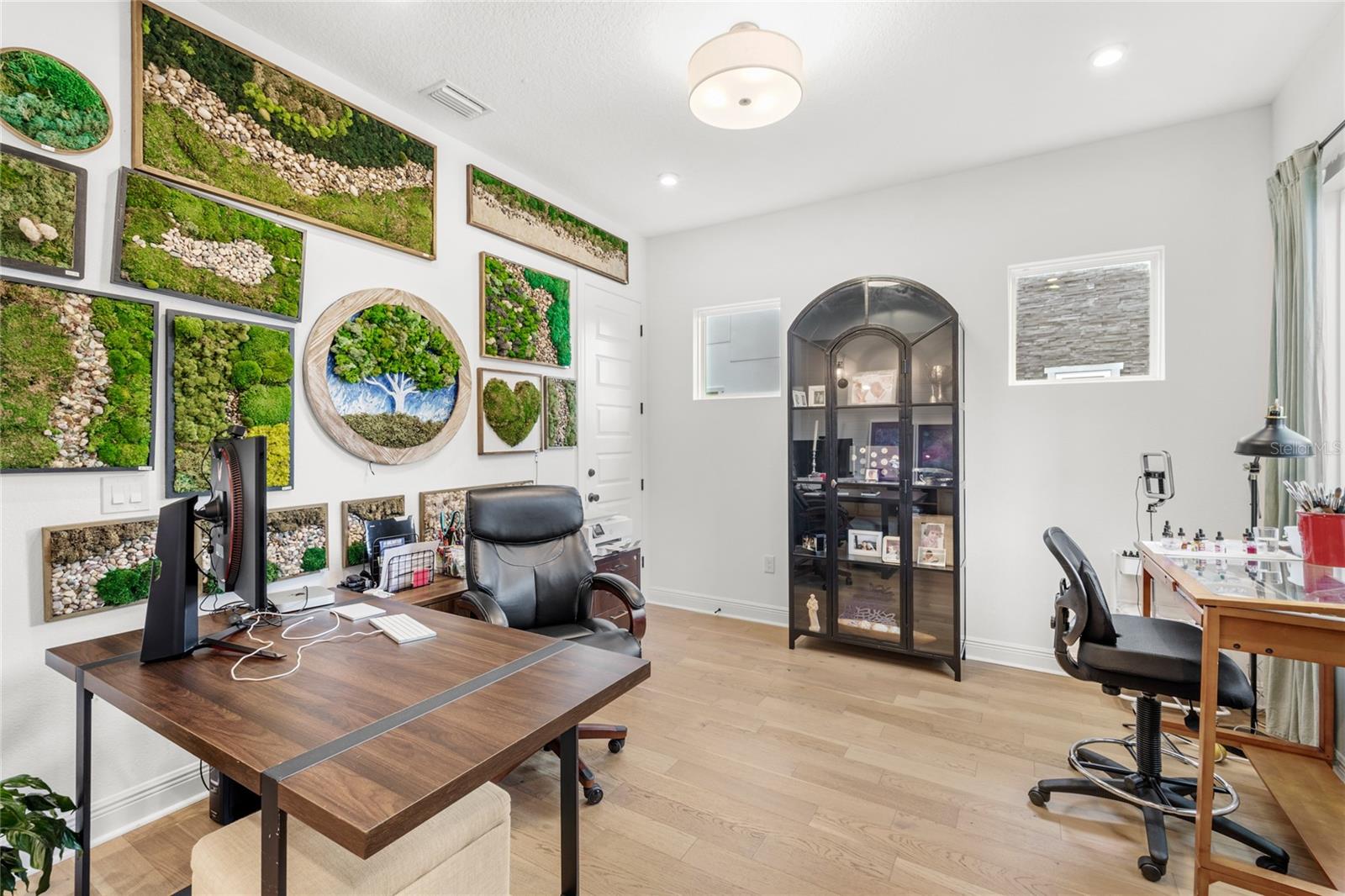 LAUREATE PARK - Residential Lease