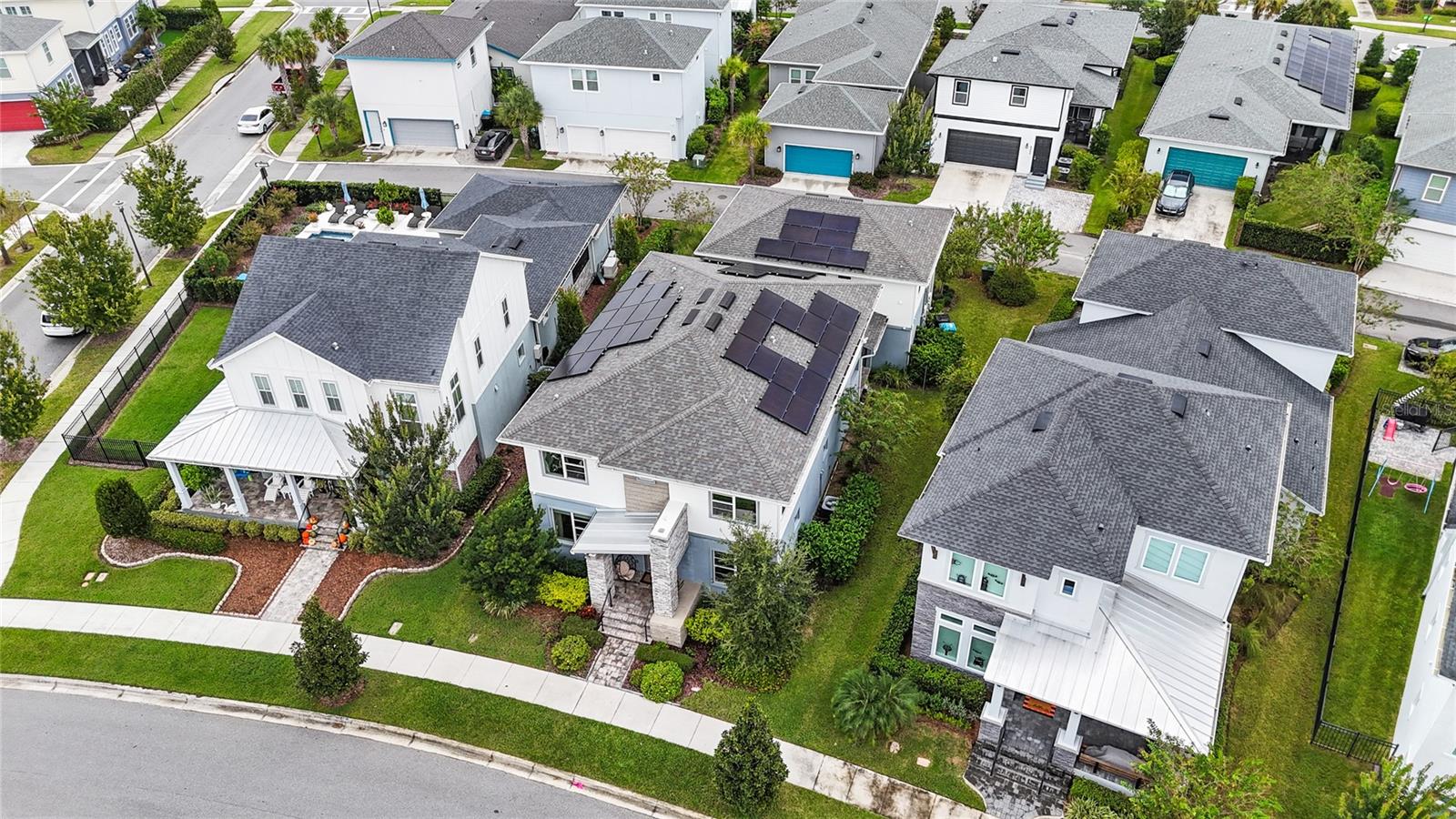 LAUREATE PARK - Residential Lease