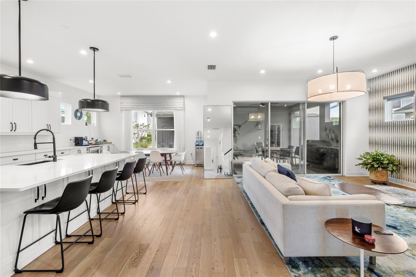 LAUREATE PARK - Residential Lease