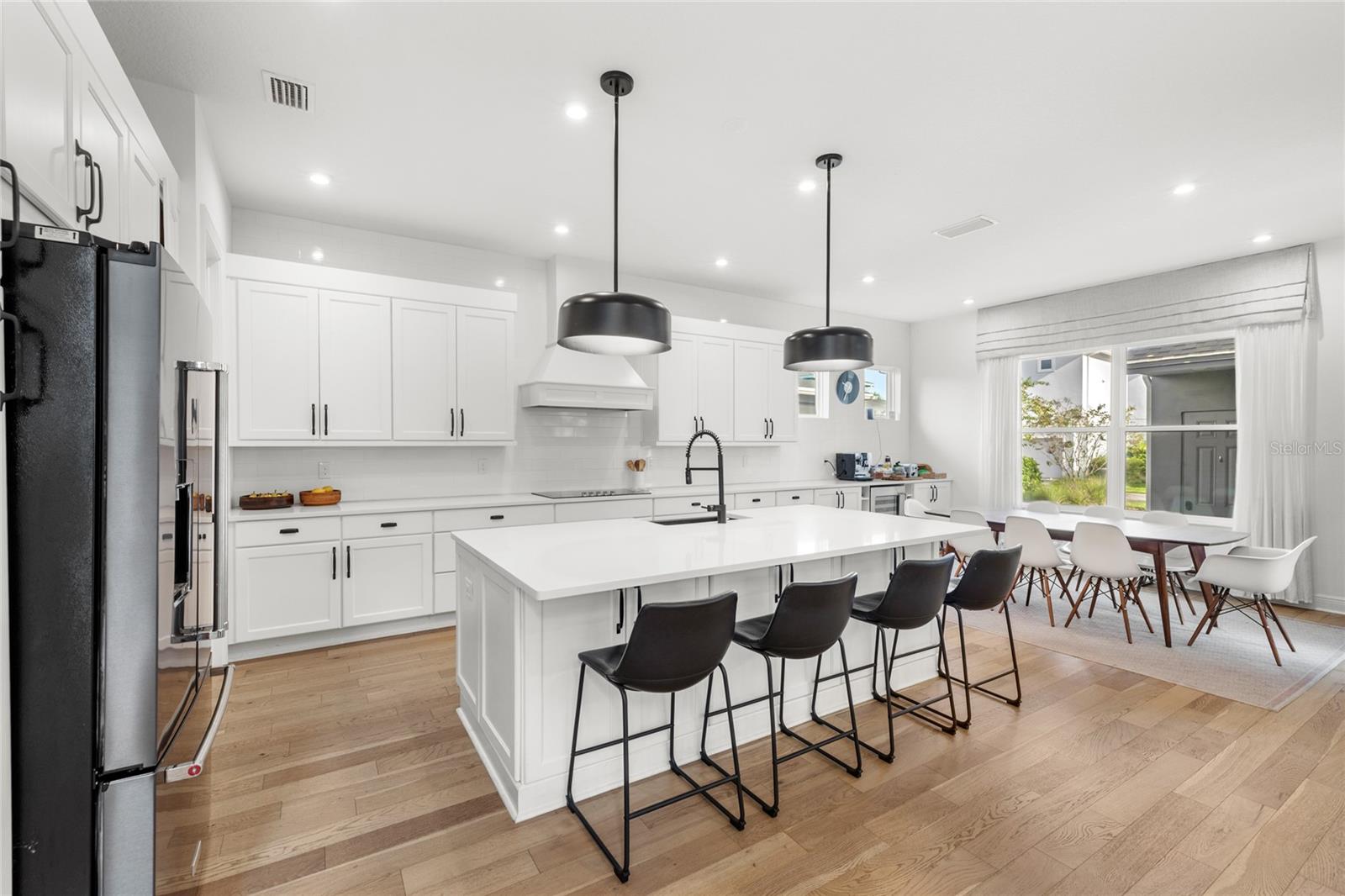 LAUREATE PARK - Residential Lease