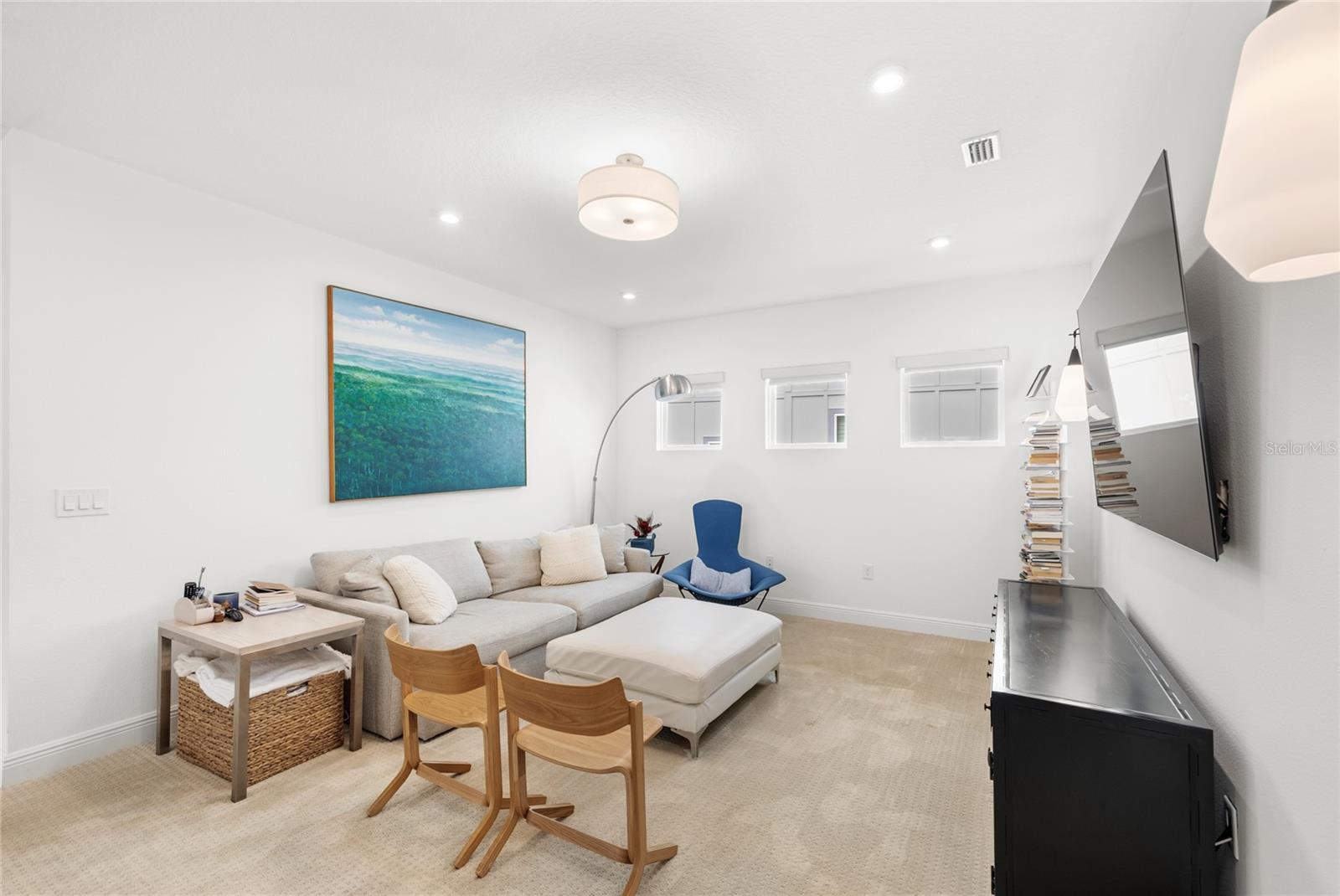 LAUREATE PARK - Residential Lease