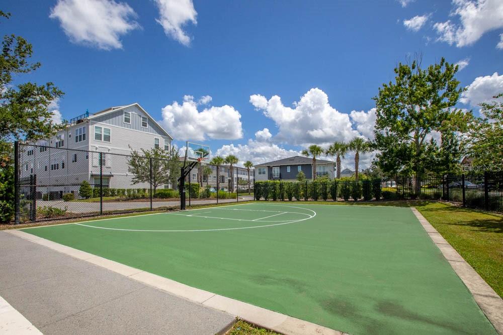 LAUREATE PARK - Residential Lease