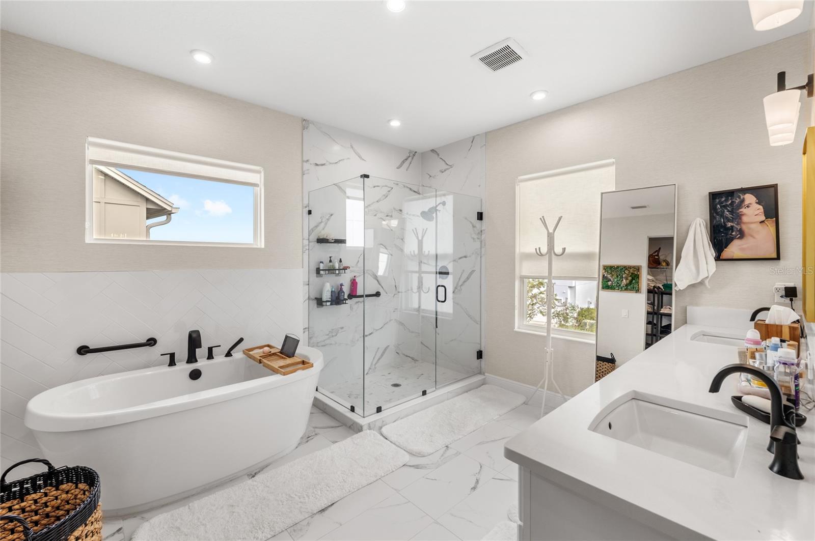 LAUREATE PARK - Residential Lease
