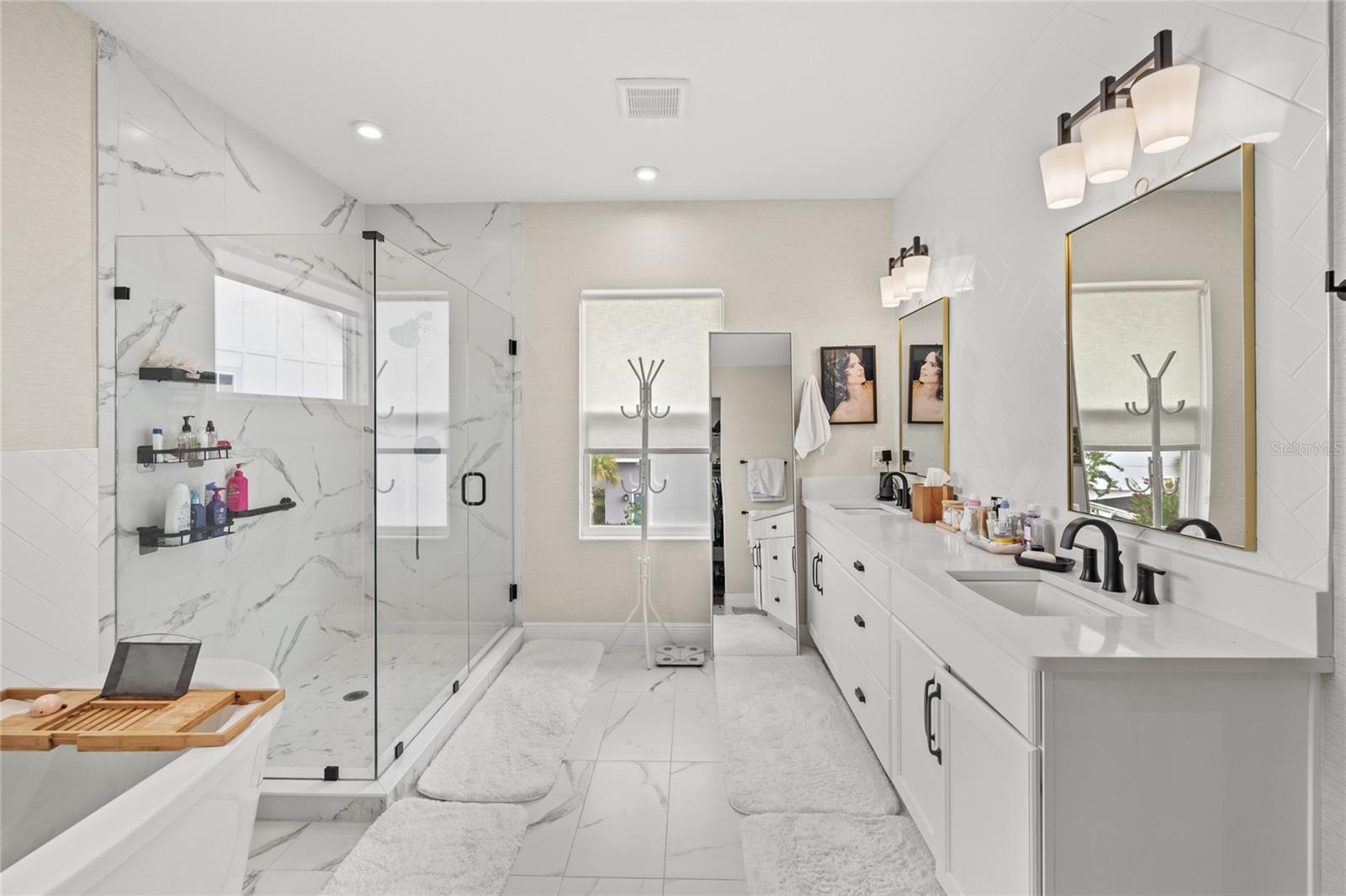 LAUREATE PARK - Residential Lease