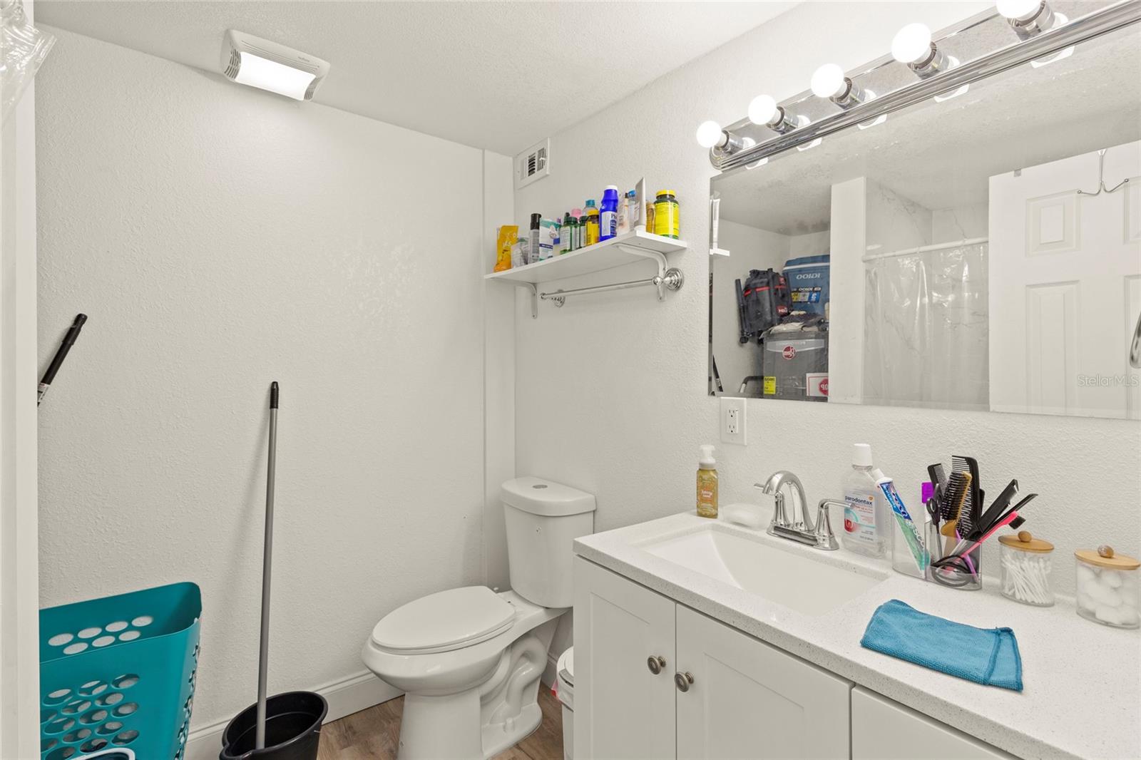 DE SOTO LAKES - Residential