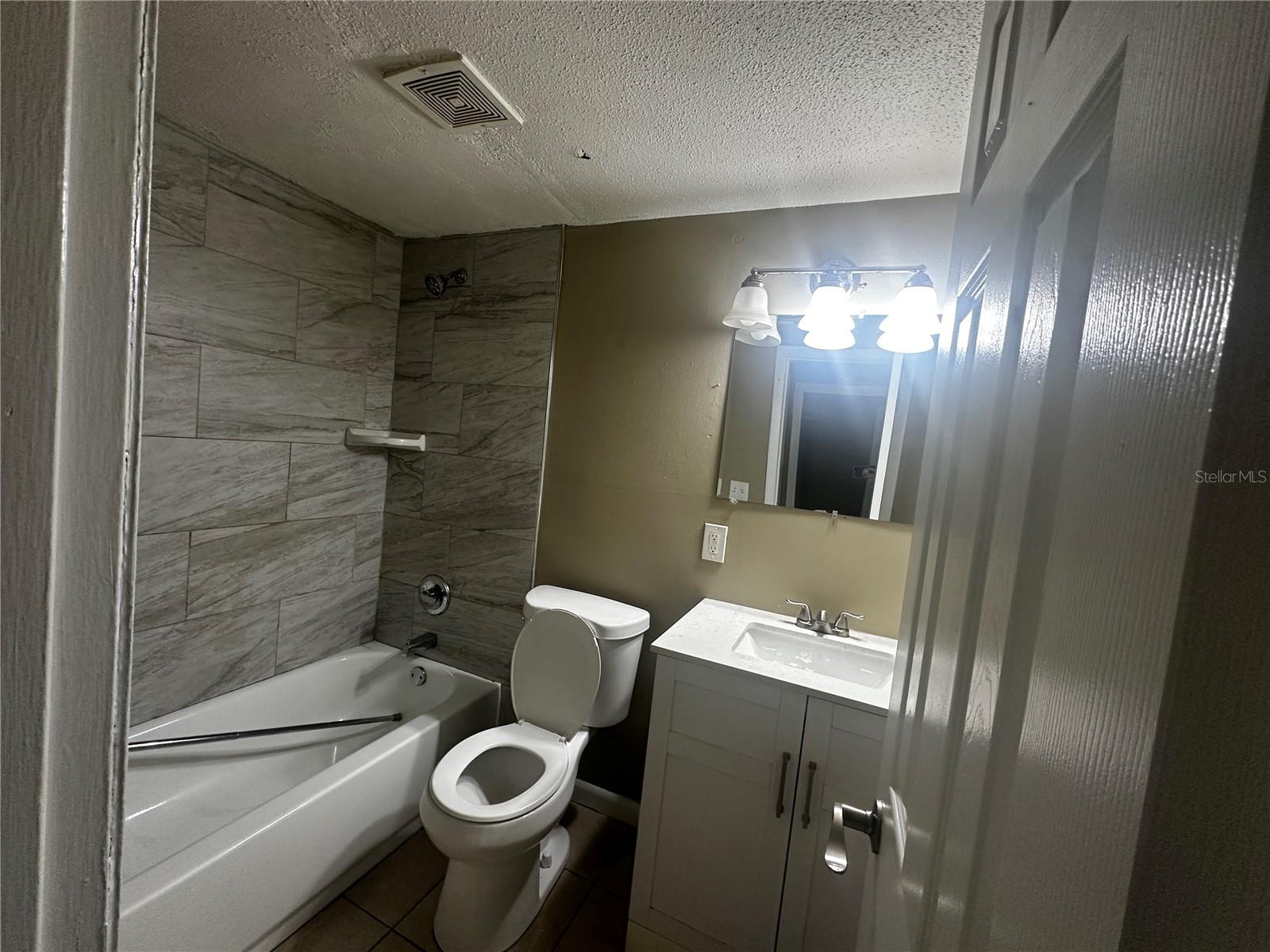 DOZIER & STRIPLING - Residential Lease