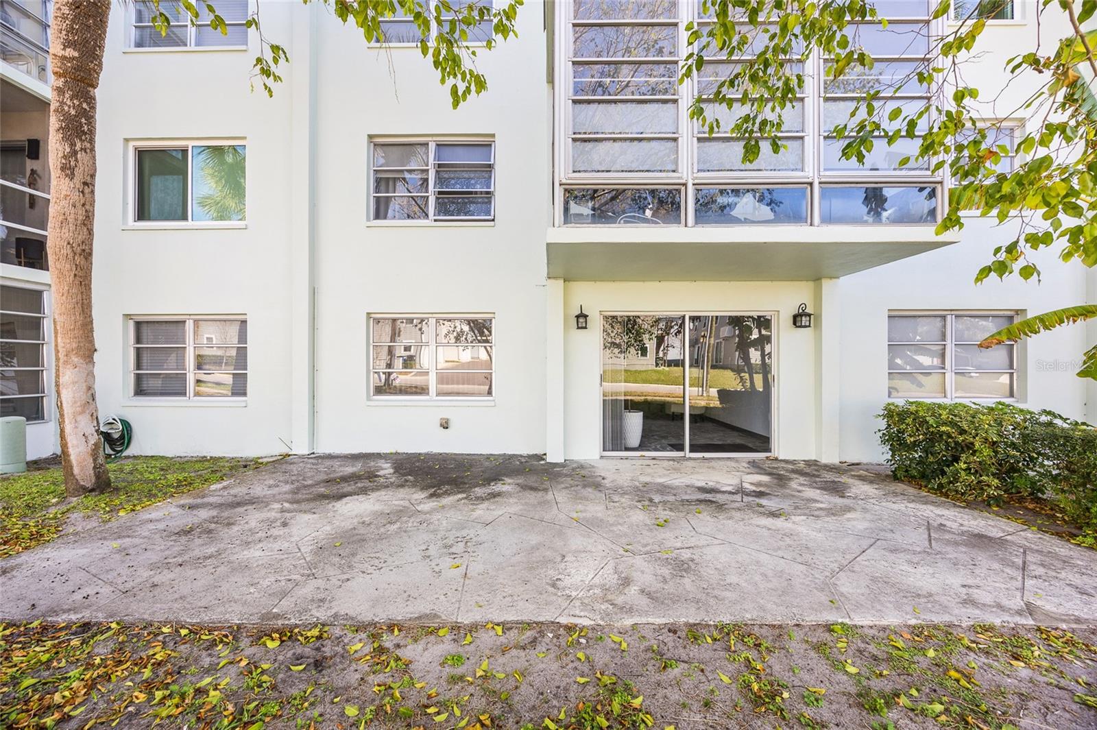 WAVERLY TOWERS CONDO - Residential