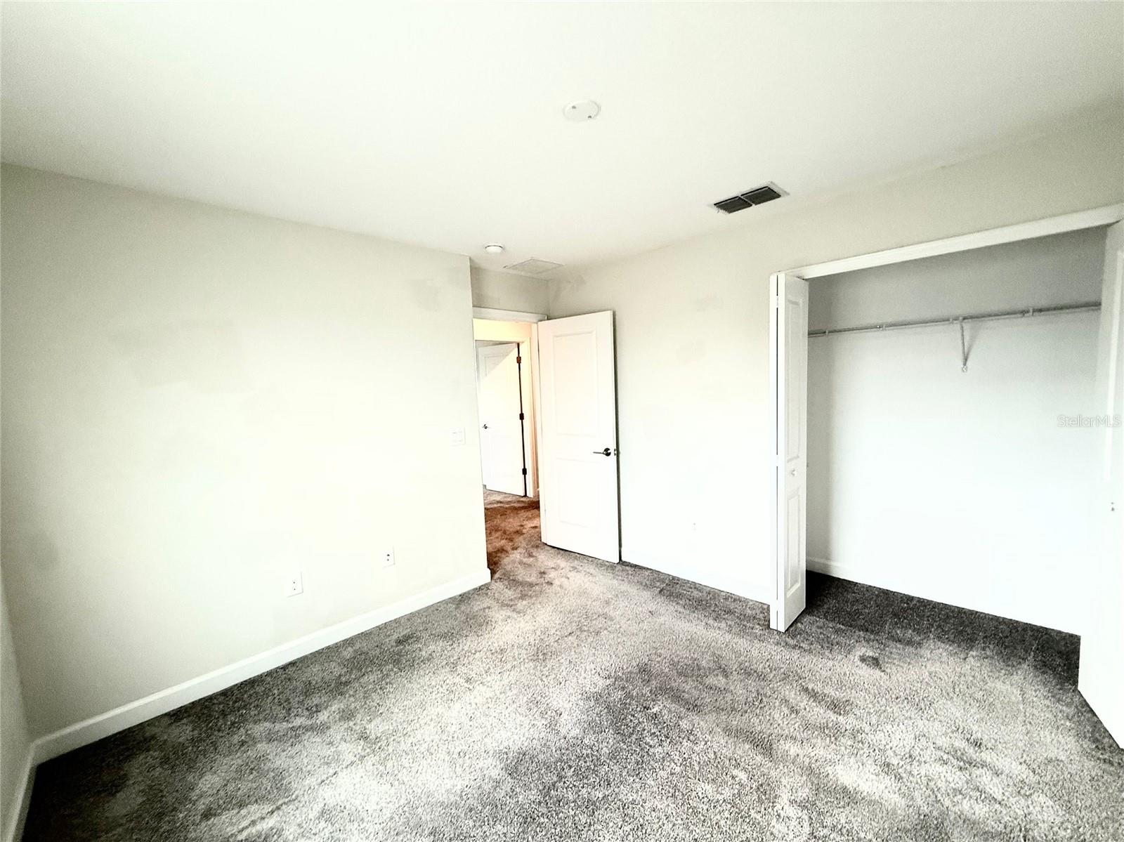 OAKS/MOSS PARK PH N2 & O - Residential Lease