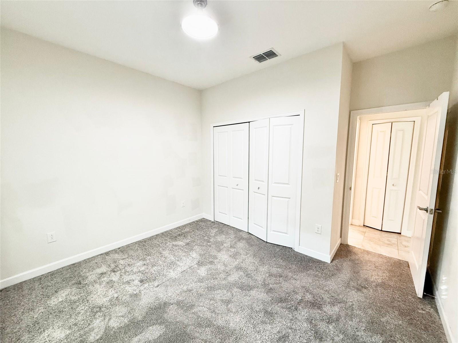 OAKS/MOSS PARK PH N2 & O - Residential Lease