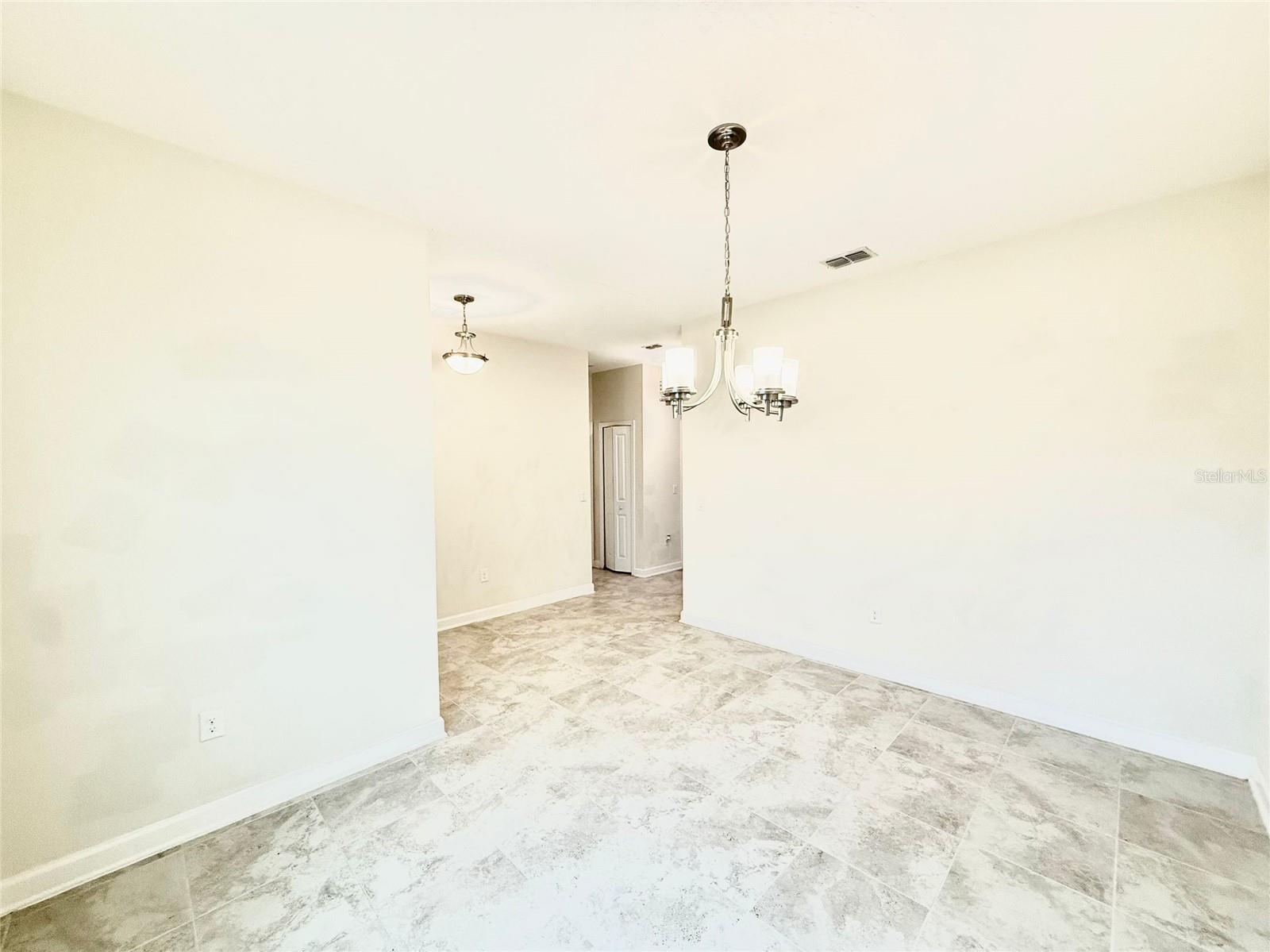 OAKS/MOSS PARK PH N2 & O - Residential Lease