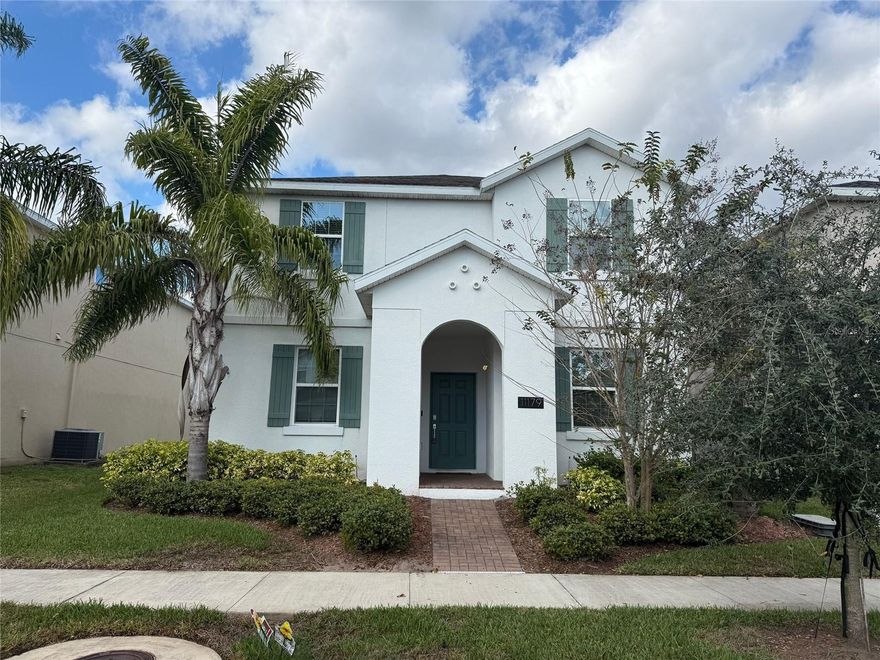 Freshly painted 5 bedrooms and 3 bathrooms A rated school area, Quietly neighborhood, community pool included, INTERNET INCLUDING IN RENT