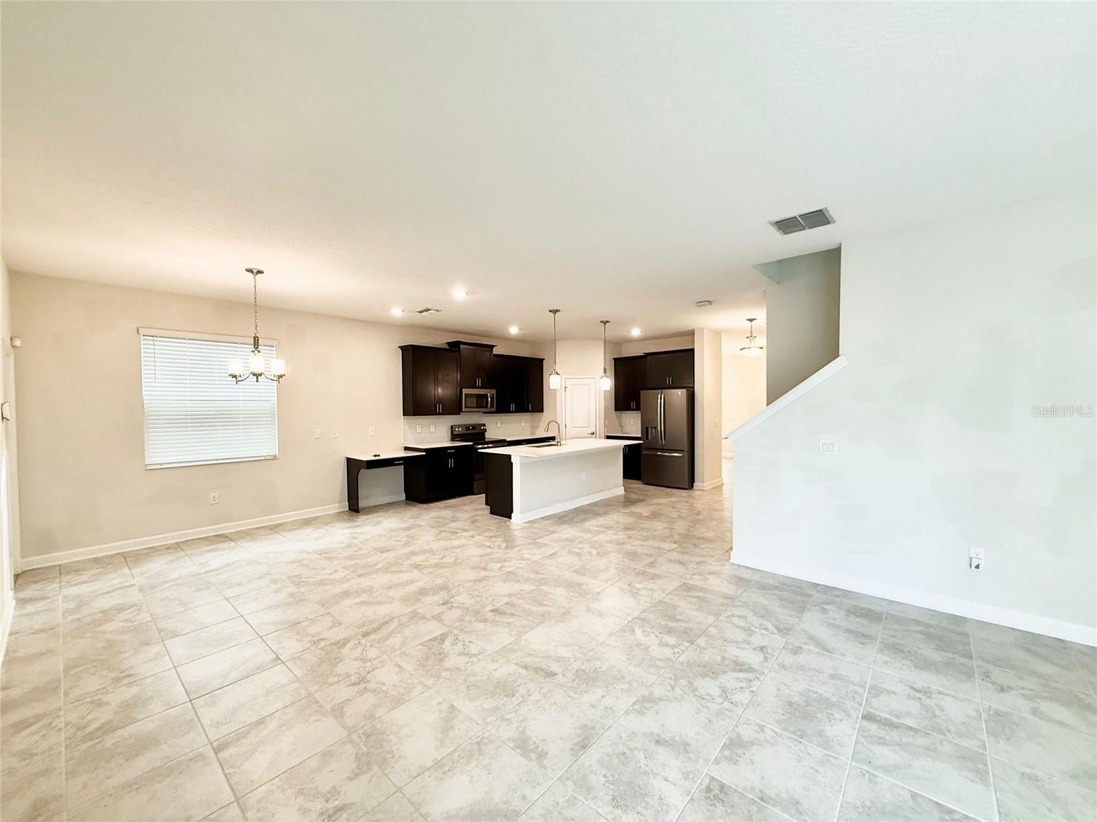 OAKS/MOSS PARK PH N2 & O - Residential Lease